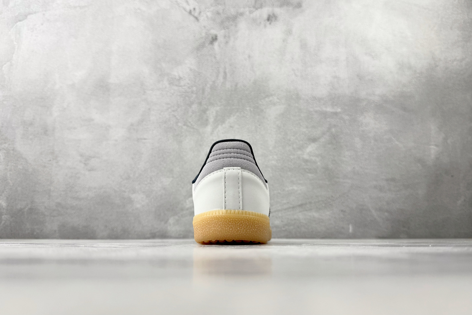 出口订单 adidas originals SAMBA 晶白 KJ7305-Top High Quatity Cheap Sneakers Fashion Clothing Clothes Bags handbags Shoes of all Brand wholesale With The best Quality And Beautiful Price from China Factory Chinese suppliers wholesaler seller 出口订单 adidas originals SAMBA 晶白 KJ7305