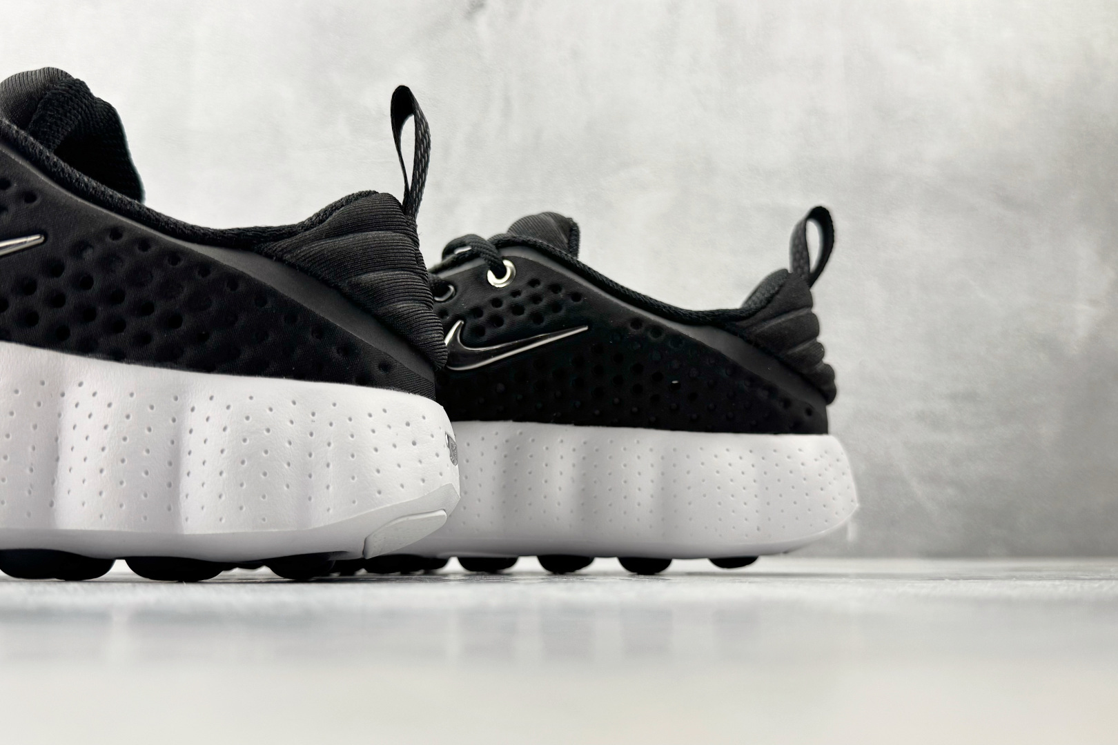 东南亚订单 Nike Mind 002 黑白 HQ4310-003-Top High Quatity Cheap Sneakers Fashion Clothing Clothes Bags handbags Shoes of all Brand wholesale With The best Quality And Beautiful Price from China Factory Chinese suppliers wholesaler seller 东南亚订单 Nike Mind 002 黑白 HQ4310-003