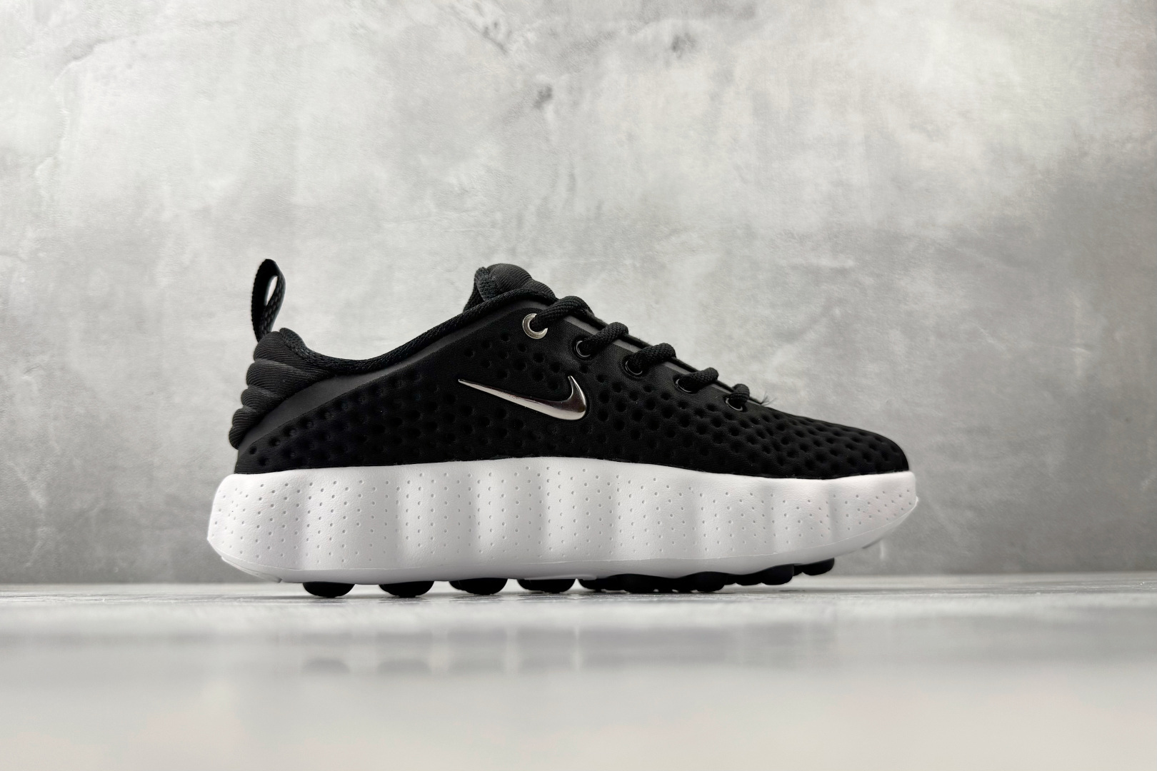 东南亚订单 Nike Mind 002 黑白 HQ4310-003-Top High Quatity Cheap Sneakers Fashion Clothing Clothes Bags handbags Shoes of all Brand wholesale With The best Quality And Beautiful Price from China Factory Chinese suppliers wholesaler seller 东南亚订单 Nike Mind 002 黑白 HQ4310-003