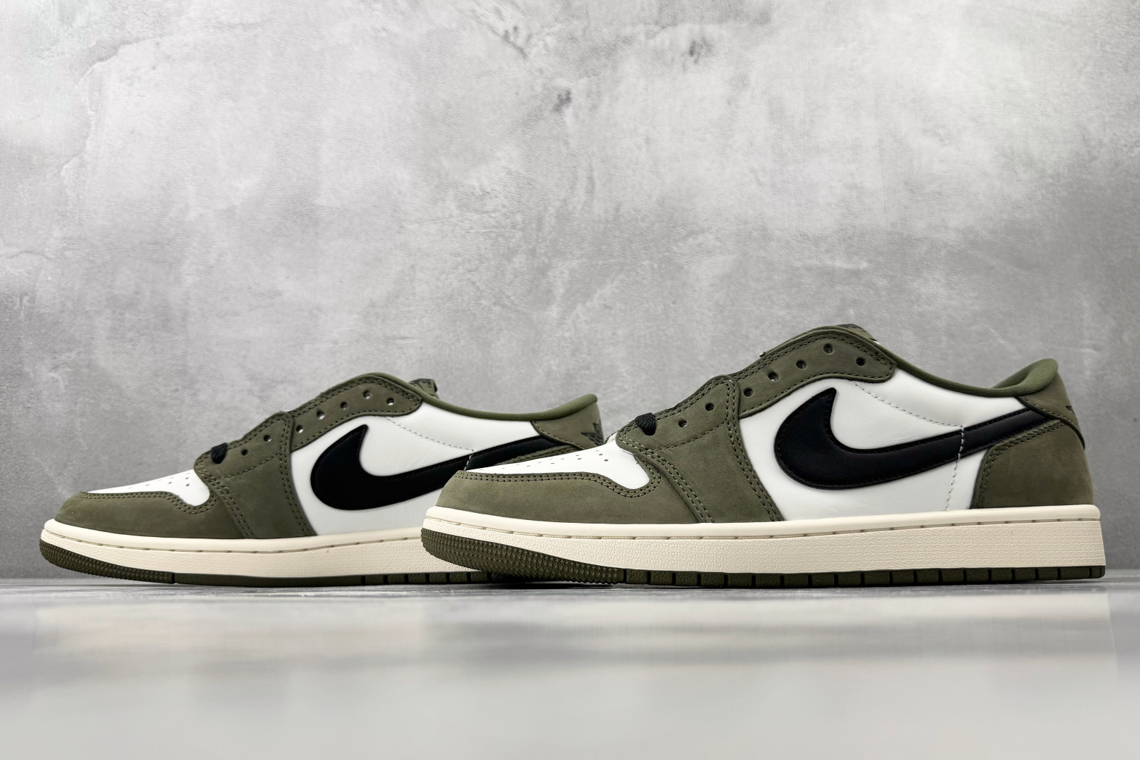 Jordan Air Jordan 1 Retro Low 橄榄绿 HQ6998-200 尺码 40 40.5 41 42 42.5 43 44 44.5 45 46 46.5 47.5 编码 37-Top High Quatity Cheap Sneakers Fashion Clothing Clothes Bags handbags Shoes of all Brand wholesale With The best Quality And Beautiful Price from China Factory Chinese suppliers wholesaler seller Jordan Air Jordan 1 Retro Low 橄榄绿 HQ6998-200 尺码 40 40.5 41 42 42.5 43 44 44.5 45 46 46.5 47.5 编码 37