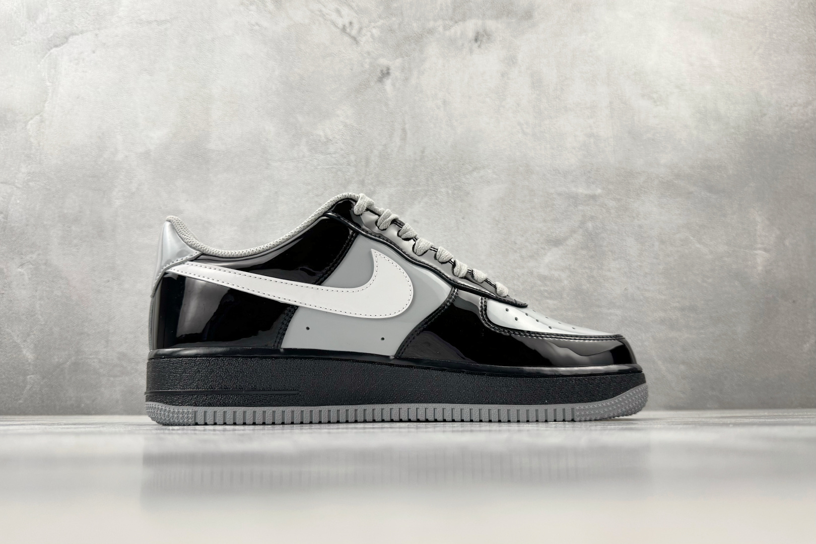 顶级完美复刻 Nike × Central Cee Air Force 1 '07 黑白灰 IO9974-010-Top High Quatity Cheap Sneakers Fashion Clothing Clothes Bags handbags Shoes of all Brand wholesale With The best Quality And Beautiful Price from China Factory Chinese suppliers wholesaler seller 顶级完美复刻 Nike × Central Cee Air Force 1 '07 黑白灰 IO9974-010
