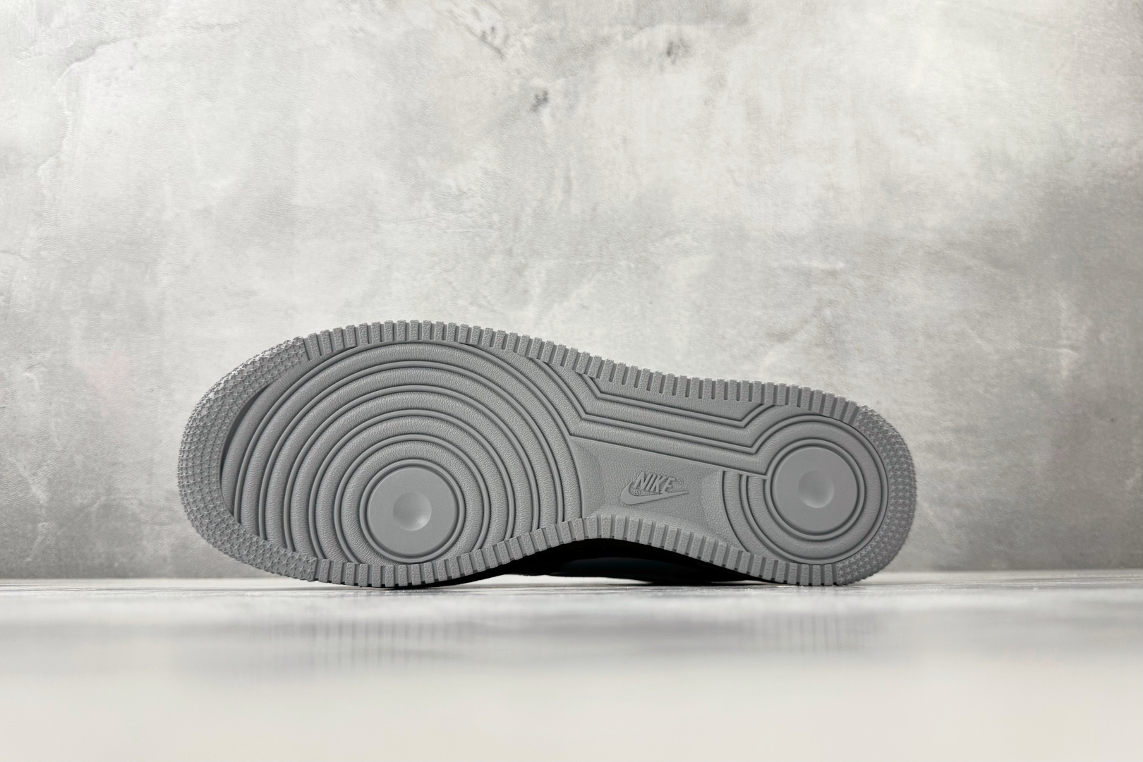 顶级完美复刻 Nike × Central Cee Air Force 1 '07 黑白灰 IO9974-010-Top High Quatity Cheap Sneakers Fashion Clothing Clothes Bags handbags Shoes of all Brand wholesale With The best Quality And Beautiful Price from China Factory Chinese suppliers wholesaler seller 顶级完美复刻 Nike × Central Cee Air Force 1 '07 黑白灰 IO9974-010