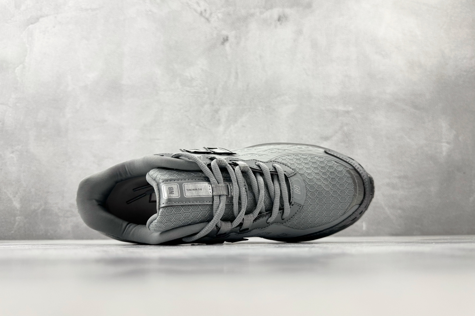 纯原出品 New Balance 1906 灰色 U190656T-Top High Quatity Cheap Sneakers Fashion Clothing Clothes Bags handbags Shoes of all Brand wholesale With The best Quality And Beautiful Price from China Factory Chinese suppliers wholesaler seller 纯原出品 New Balance 1906 灰色 U190656T