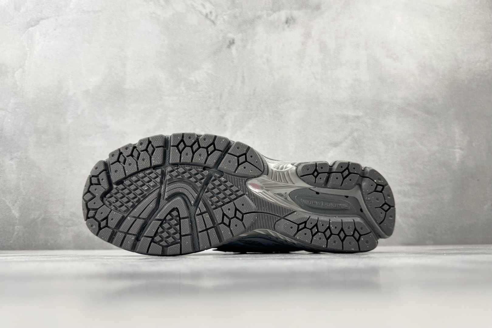 纯原出品 New Balance 1906 灰色 U190656T-Top High Quatity Cheap Sneakers Fashion Clothing Clothes Bags handbags Shoes of all Brand wholesale With The best Quality And Beautiful Price from China Factory Chinese suppliers wholesaler seller 纯原出品 New Balance 1906 灰色 U190656T
