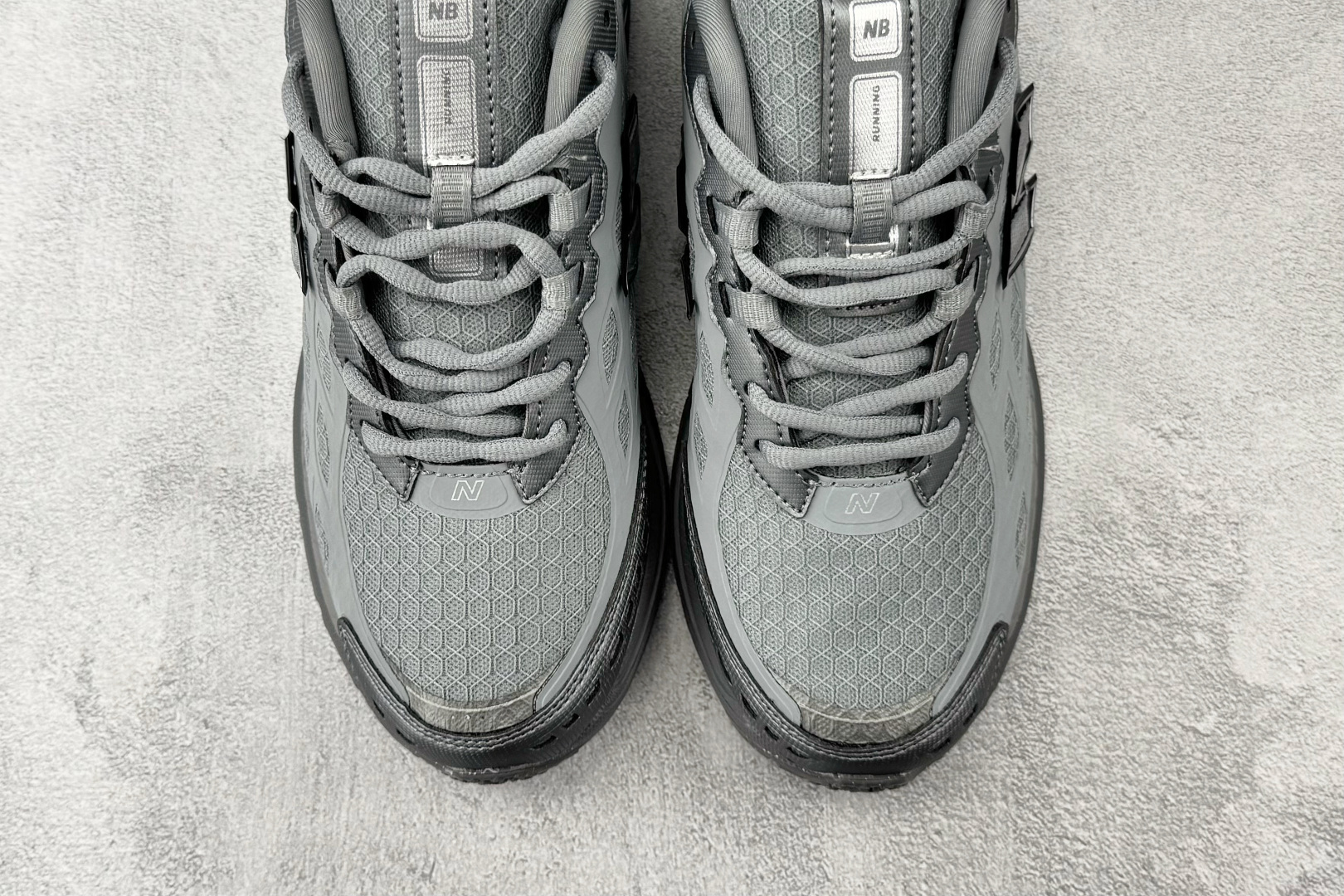 纯原出品 New Balance 1906 灰色 U190656T-Top High Quatity Cheap Sneakers Fashion Clothing Clothes Bags handbags Shoes of all Brand wholesale With The best Quality And Beautiful Price from China Factory Chinese suppliers wholesaler seller 纯原出品 New Balance 1906 灰色 U190656T