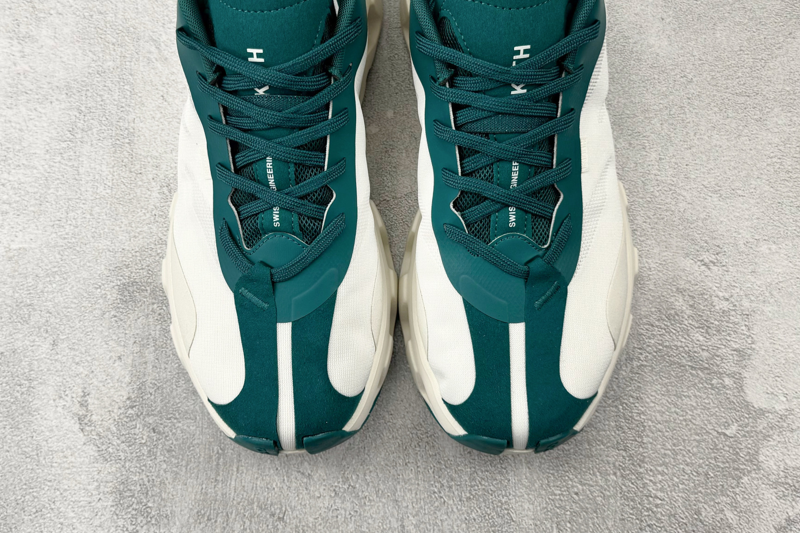 On × KITH K-Tech 1 白绿 3WG1070-Top High Quatity Cheap Sneakers Fashion Clothing Clothes Bags handbags Shoes of all Brand wholesale With The best Quality And Beautiful Price from China Factory Chinese suppliers wholesaler seller On × KITH K-Tech 1 白绿 3WG1070