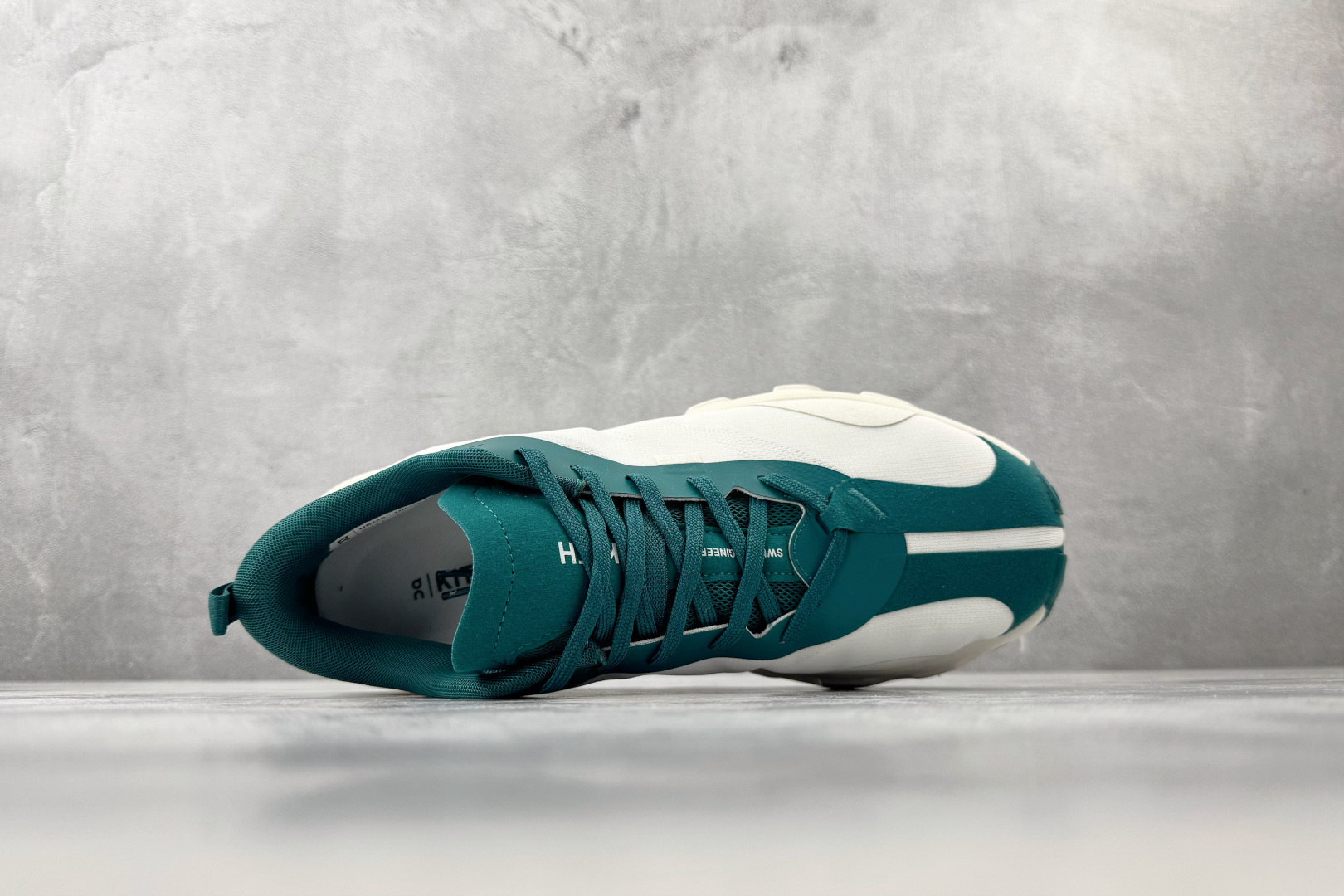 On × KITH K-Tech 1 白绿 3WG1070-Top High Quatity Cheap Sneakers Fashion Clothing Clothes Bags handbags Shoes of all Brand wholesale With The best Quality And Beautiful Price from China Factory Chinese suppliers wholesaler seller On × KITH K-Tech 1 白绿 3WG1070
