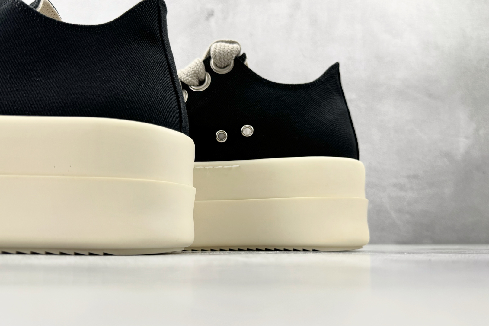 Rick Owens DRKSHDW TEMPLE MEGA BUMBOLACE 黑色 DU01F4851DOW-2911-Top High Quatity Cheap Sneakers Fashion Clothing Clothes Bags handbags Shoes of all Brand wholesale With The best Quality And Beautiful Price from China Factory Chinese suppliers wholesaler seller Rick Owens DRKSHDW TEMPLE MEGA BUMBOLACE 黑色 DU01F4851DOW-2911