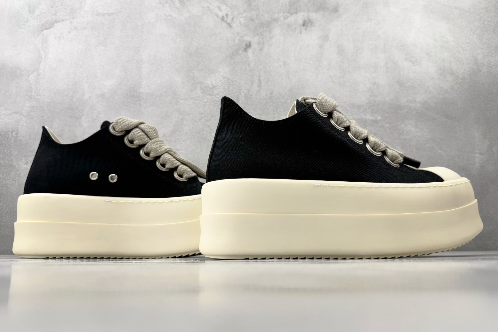 Rick Owens DRKSHDW TEMPLE MEGA BUMBOLACE 黑色 DU01F4851DOW-2911-Top High Quatity Cheap Sneakers Fashion Clothing Clothes Bags handbags Shoes of all Brand wholesale With The best Quality And Beautiful Price from China Factory Chinese suppliers wholesaler seller Rick Owens DRKSHDW TEMPLE MEGA BUMBOLACE 黑色 DU01F4851DOW-2911