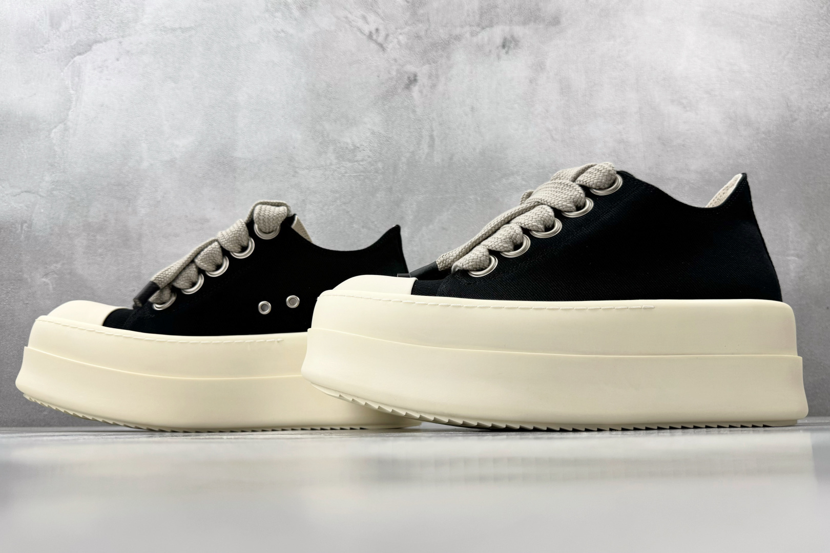 Rick Owens DRKSHDW TEMPLE MEGA BUMBOLACE 黑色 DU01F4851DOW-2911-Top High Quatity Cheap Sneakers Fashion Clothing Clothes Bags handbags Shoes of all Brand wholesale With The best Quality And Beautiful Price from China Factory Chinese suppliers wholesaler seller Rick Owens DRKSHDW TEMPLE MEGA BUMBOLACE 黑色 DU01F4851DOW-2911