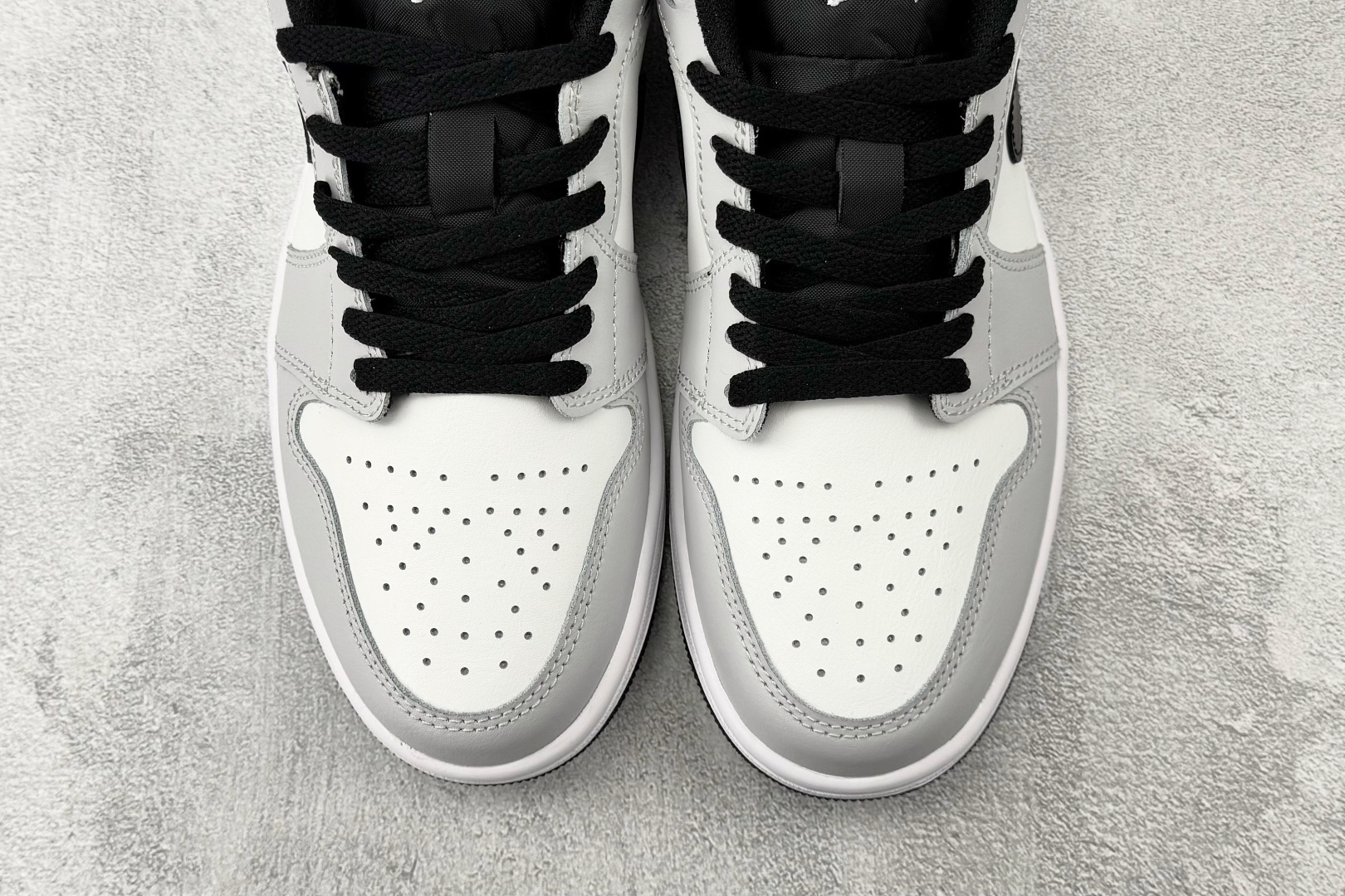 Jordan Air Jordan 1 白黑 553558-045