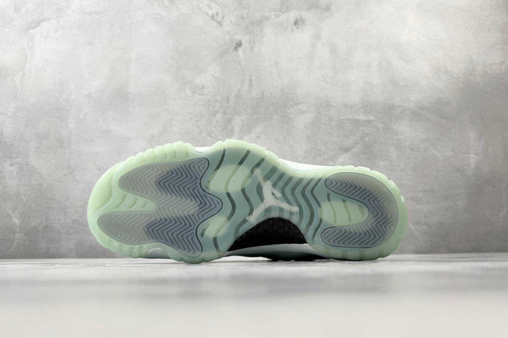 平台专供 Jordan Air Jordan 11 冰凤蓝 IW1882-300