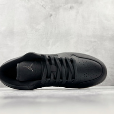 OT纯原 Jordan Air Jordan 1 Low 黑色货号:HV5968 001尺码:40 40 OT纯原 Jordan Air Jordan 1 Low 黑色货号:HV5968 001尺码:40 40