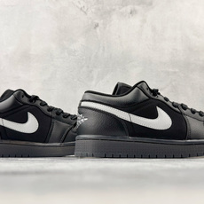OT纯原 Jordan Air Jordan 1 Low 黑色货号:HV5968 001尺码:40 40 OT纯原 Jordan Air Jordan 1 Low 黑色货号:HV5968 001尺码:40 40
