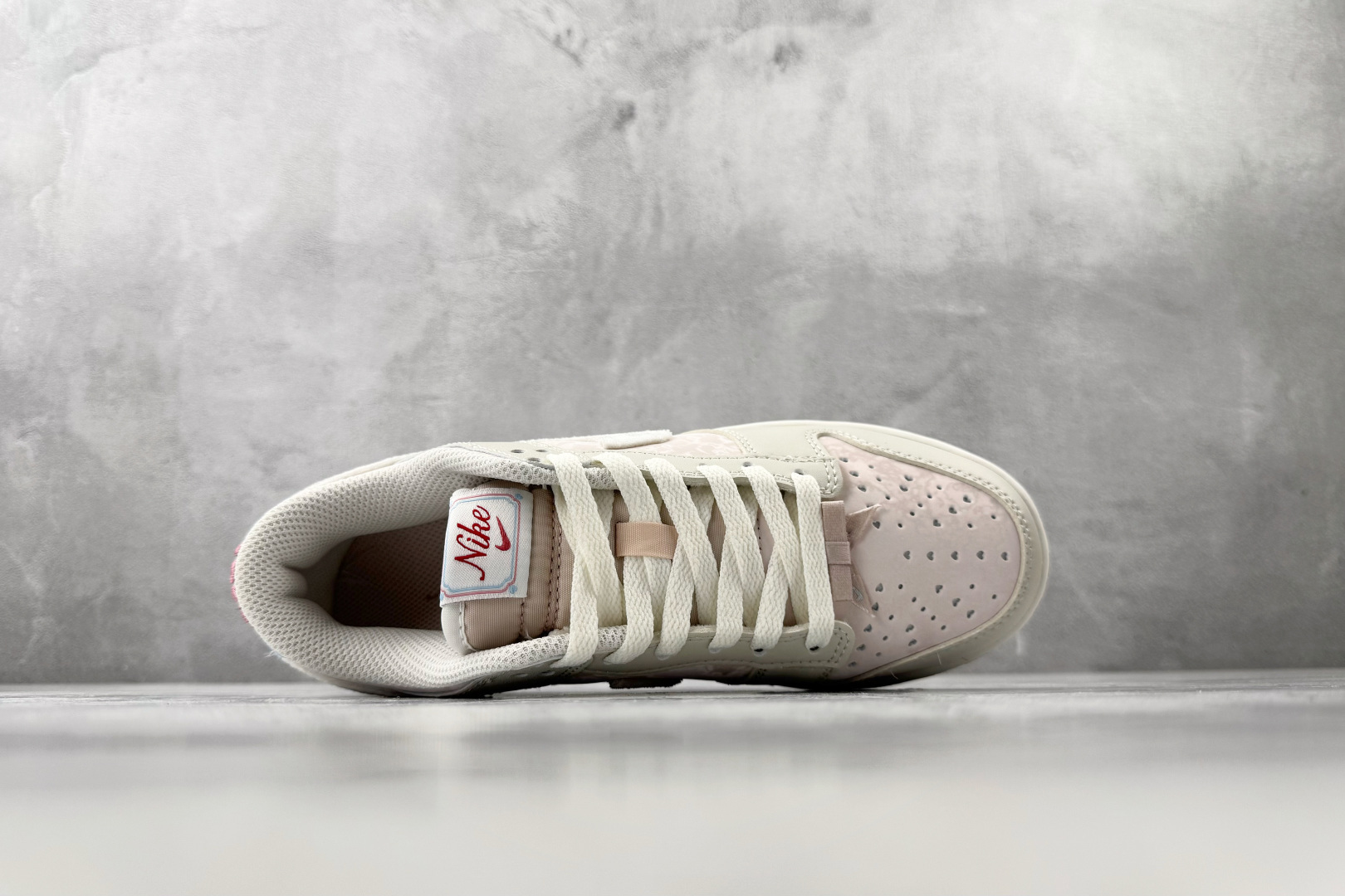 Nike Dunk Low ”Valentine’s Day” 情人节限定 米粉 IQ1145-610-Top High Quatity Cheap Sneakers Fashion Clothing Clothes Bags handbags Shoes of all Brand wholesale With The best Quality And Beautiful Price from China Factory Chinese suppliers wholesaler seller Nike Dunk Low ”Valentine’s Day” 情人节限定 米粉 IQ1145-610