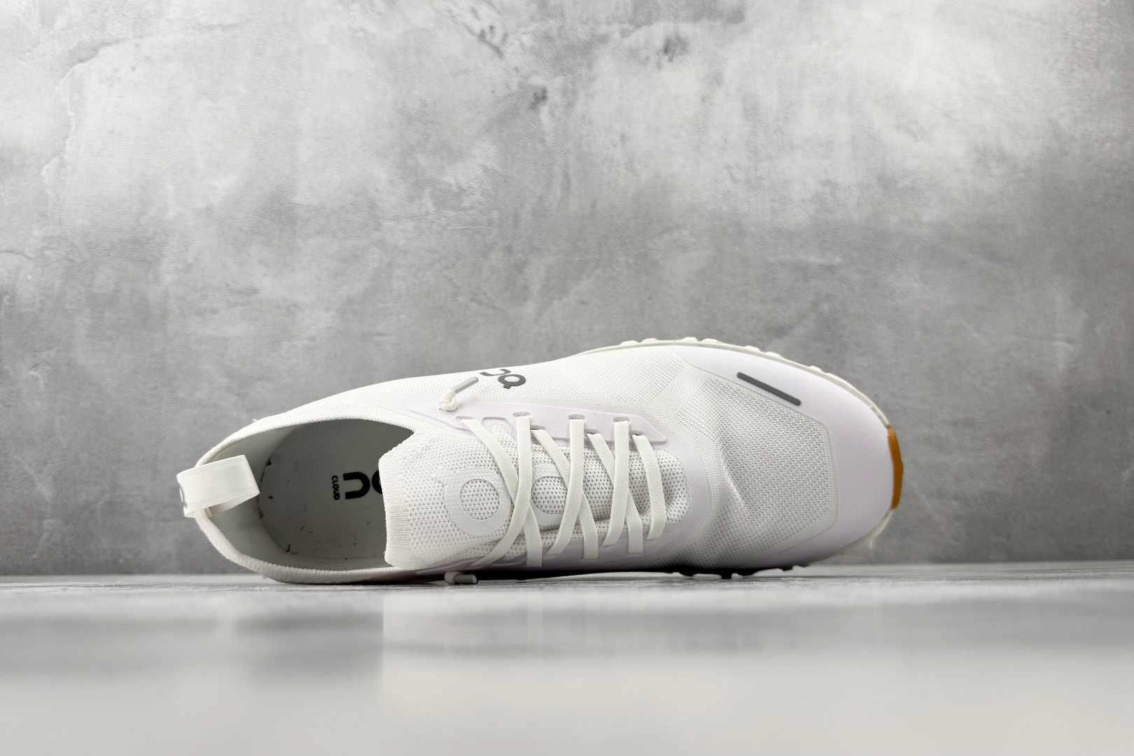 On Cloud 6 Versa 白色 3MF10041200-Top High Quatity Cheap Sneakers Fashion Clothing Clothes Bags handbags Shoes of all Brand wholesale With The best Quality And Beautiful Price from China Factory Chinese suppliers wholesaler seller On Cloud 6 Versa 白色 3MF10041200