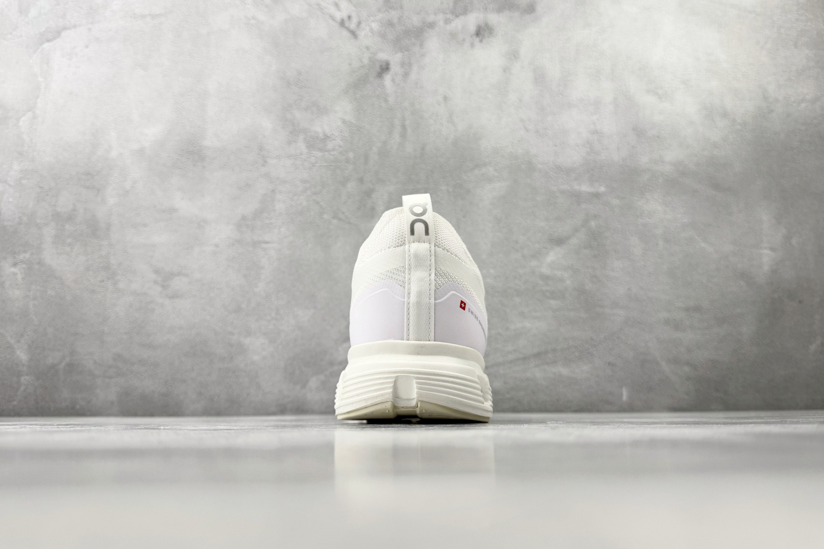 On Cloud 6 Versa 白色 3MF10041200-Top High Quatity Cheap Sneakers Fashion Clothing Clothes Bags handbags Shoes of all Brand wholesale With The best Quality And Beautiful Price from China Factory Chinese suppliers wholesaler seller On Cloud 6 Versa 白色 3MF10041200