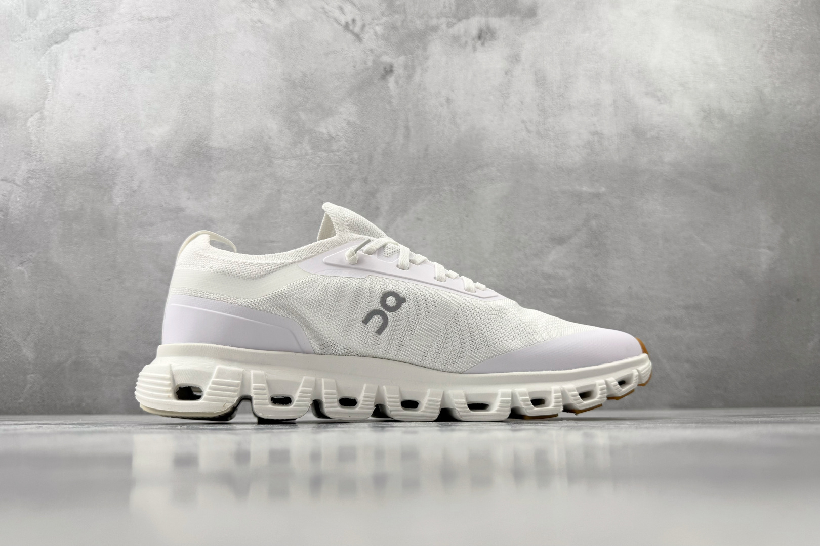 On Cloud 6 Versa 白色 3MF10041200-Top High Quatity Cheap Sneakers Fashion Clothing Clothes Bags handbags Shoes of all Brand wholesale With The best Quality And Beautiful Price from China Factory Chinese suppliers wholesaler seller On Cloud 6 Versa 白色 3MF10041200