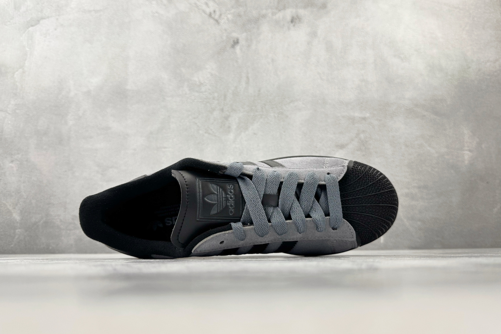 平台专供 adidas originals Superstar 2 灰黑色 JH7697-Top High Quatity Cheap Sneakers Fashion Clothing Clothes Bags handbags Shoes of all Brand wholesale With The best Quality And Beautiful Price from China Factory Chinese suppliers wholesaler seller 平台专供 adidas originals Superstar 2 灰黑色 JH7697