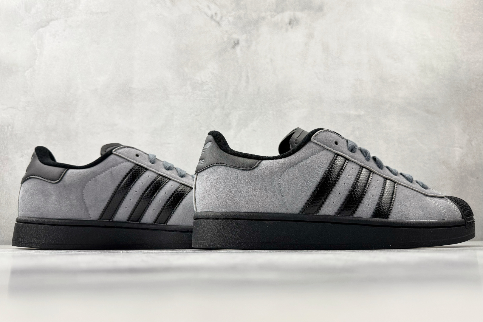 平台专供 adidas originals Superstar 2 灰黑色 JH7697-Top High Quatity Cheap Sneakers Fashion Clothing Clothes Bags handbags Shoes of all Brand wholesale With The best Quality And Beautiful Price from China Factory Chinese suppliers wholesaler seller 平台专供 adidas originals Superstar 2 灰黑色 JH7697