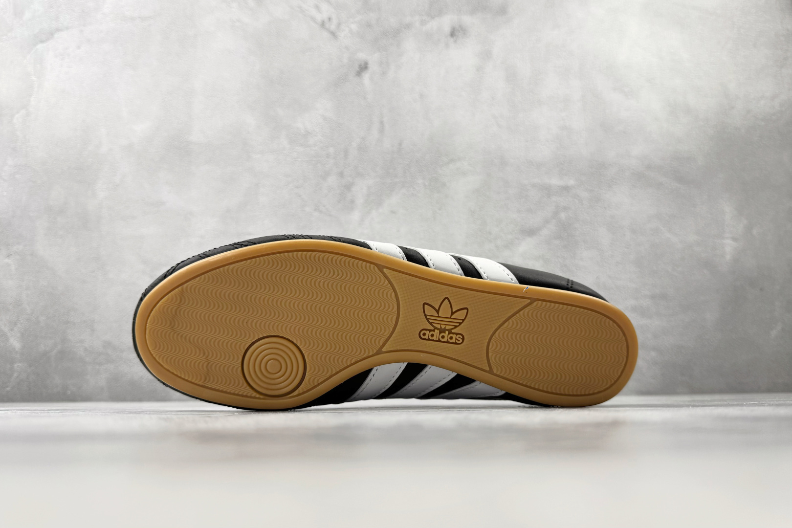 GOD 神版 adidas originals Taekwondo 黑白色货号：JS1193尺码：36 