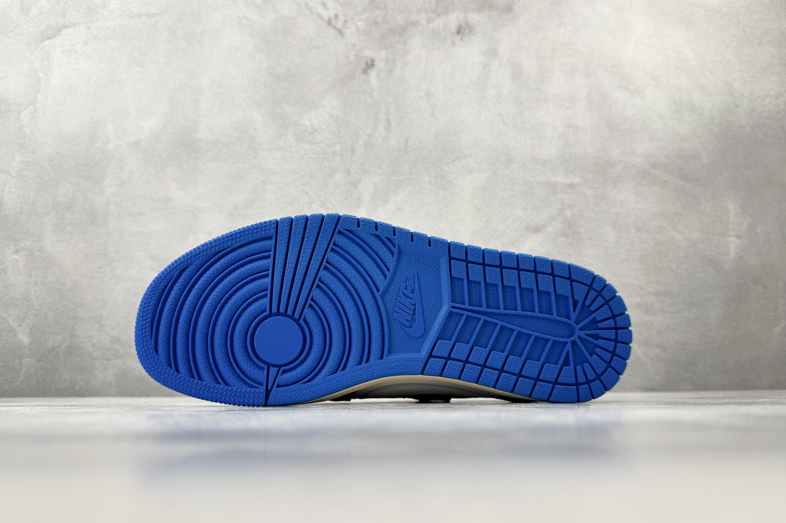 Travis Scott x union la x Jordan Air Jordan 1 retro low un 倒钩 白蓝 DM7866-111-Top High Quatity Cheap Sneakers Fashion Clothing Clothes Bags handbags Shoes of all Brand wholesale With The best Quality And Beautiful Price from China Factory Chinese suppliers wholesaler seller Travis Scott x union la x Jordan Air Jordan 1 retro low un 倒钩 白蓝 DM7866-111
