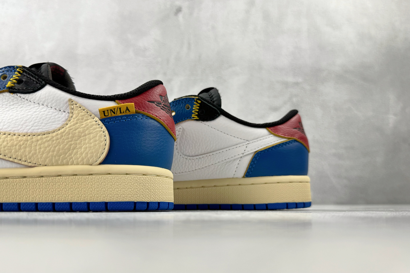 Travis Scott x union la x Jordan Air Jordan 1 retro low un 倒钩 白蓝 DM7866-111-Top High Quatity Cheap Sneakers Fashion Clothing Clothes Bags handbags Shoes of all Brand wholesale With The best Quality And Beautiful Price from China Factory Chinese suppliers wholesaler seller Travis Scott x union la x Jordan Air Jordan 1 retro low un 倒钩 白蓝 DM7866-111