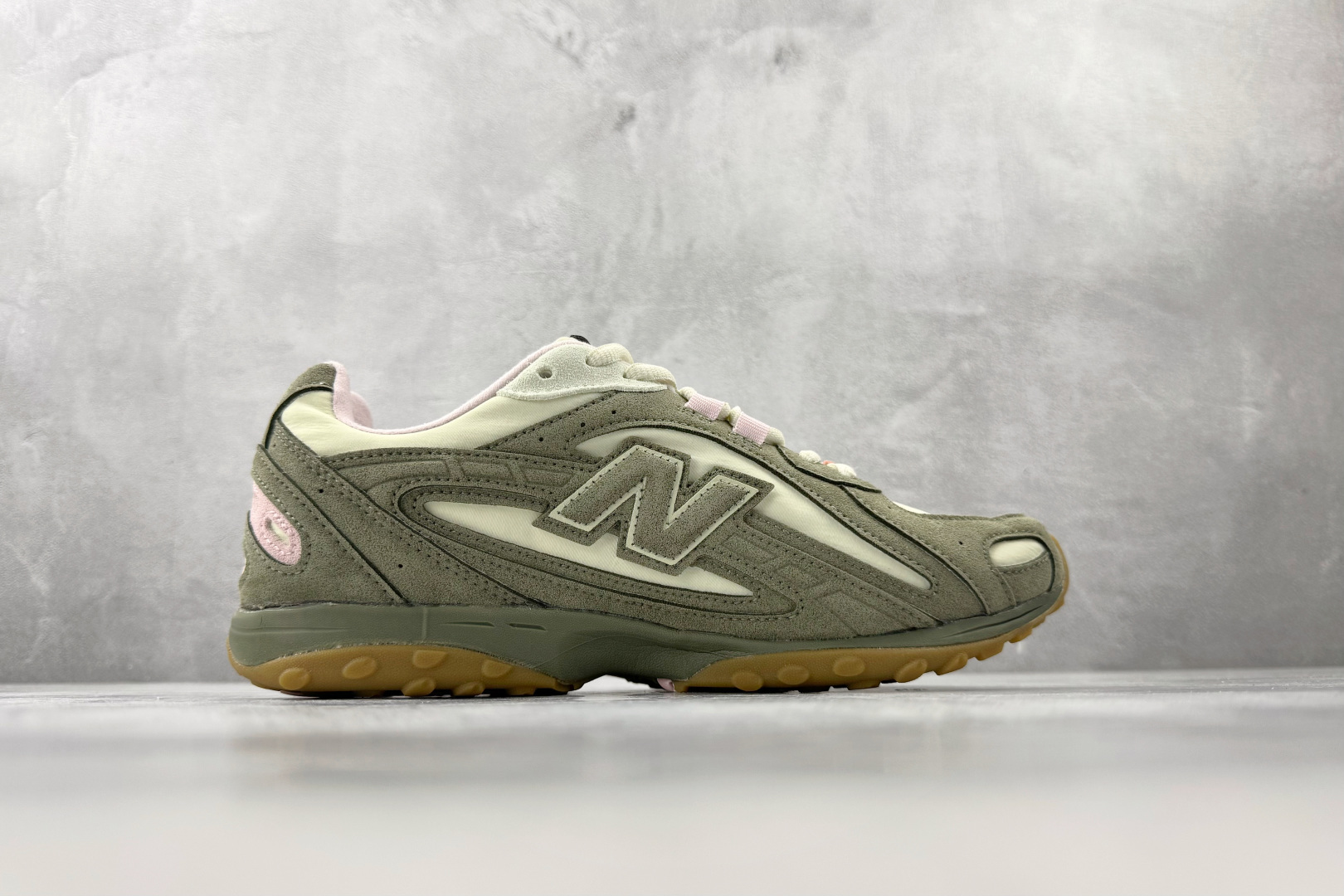 纯原出品 New Balance 204L Designed BY THE BEAST 绿色 U204L203-Top High Quatity Cheap Sneakers Fashion Clothing Clothes Bags handbags Shoes of all Brand wholesale With The best Quality And Beautiful Price from China Factory Chinese suppliers wholesaler seller 纯原出品 New Balance 204L Designed BY THE BEAST 绿色 U204L203