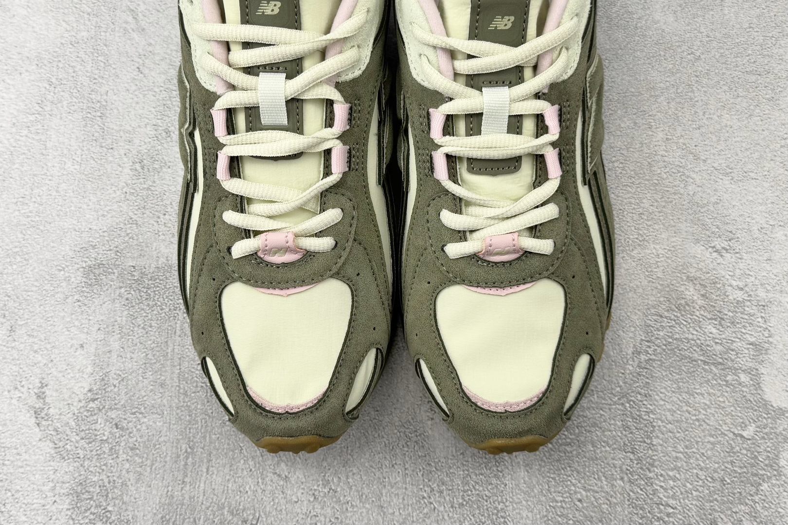纯原出品 New Balance 204L Designed BY THE BEAST 绿色 U204L203-Top High Quatity Cheap Sneakers Fashion Clothing Clothes Bags handbags Shoes of all Brand wholesale With The best Quality And Beautiful Price from China Factory Chinese suppliers wholesaler seller 纯原出品 New Balance 204L Designed BY THE BEAST 绿色 U204L203