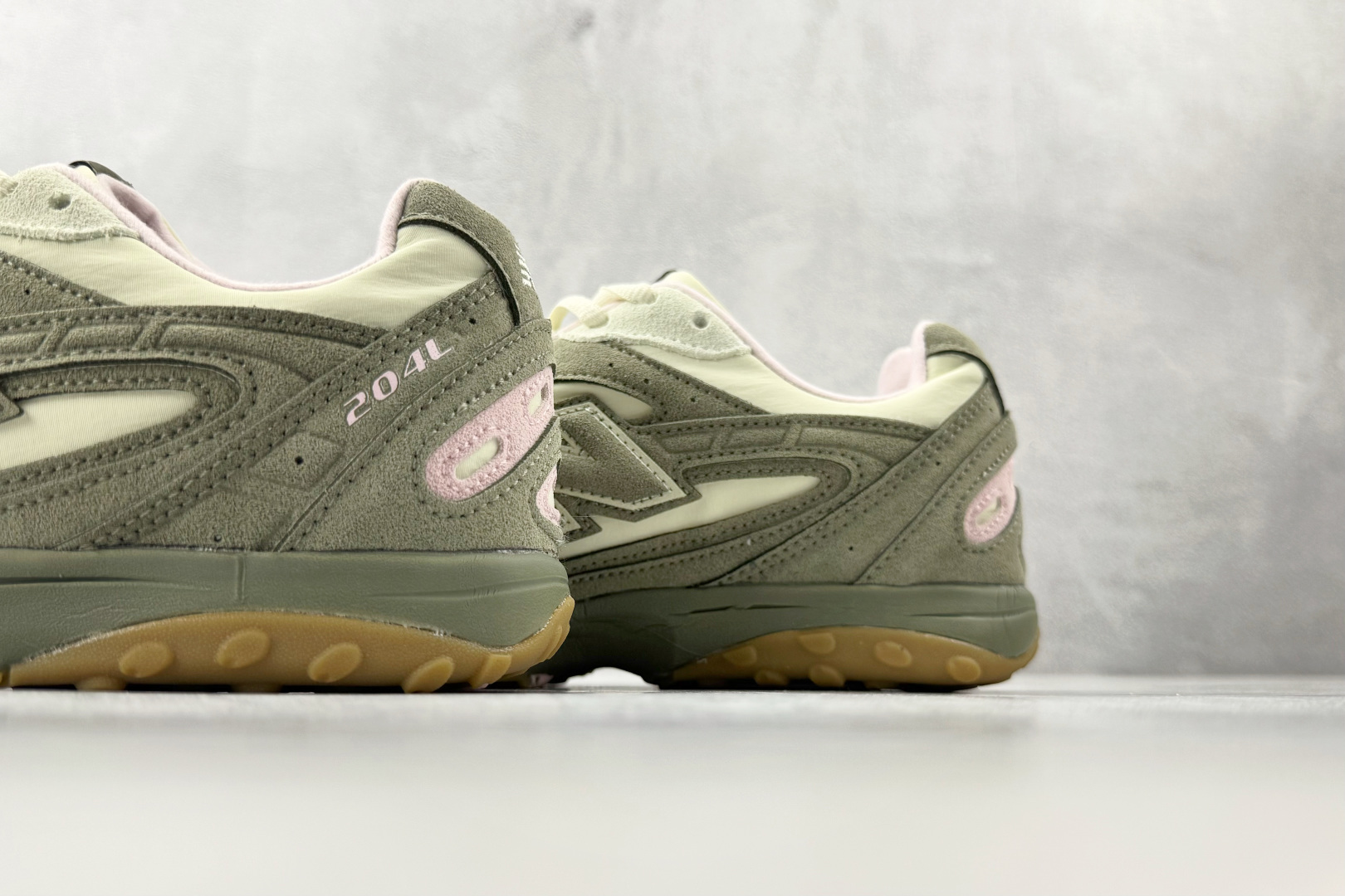 纯原出品 New Balance 204L Designed BY THE BEAST 绿色 U204L203-Top High Quatity Cheap Sneakers Fashion Clothing Clothes Bags handbags Shoes of all Brand wholesale With The best Quality And Beautiful Price from China Factory Chinese suppliers wholesaler seller 纯原出品 New Balance 204L Designed BY THE BEAST 绿色 U204L203