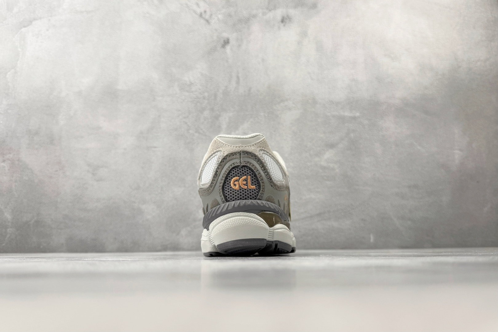 Asics Gel N灰色 1203A383-026