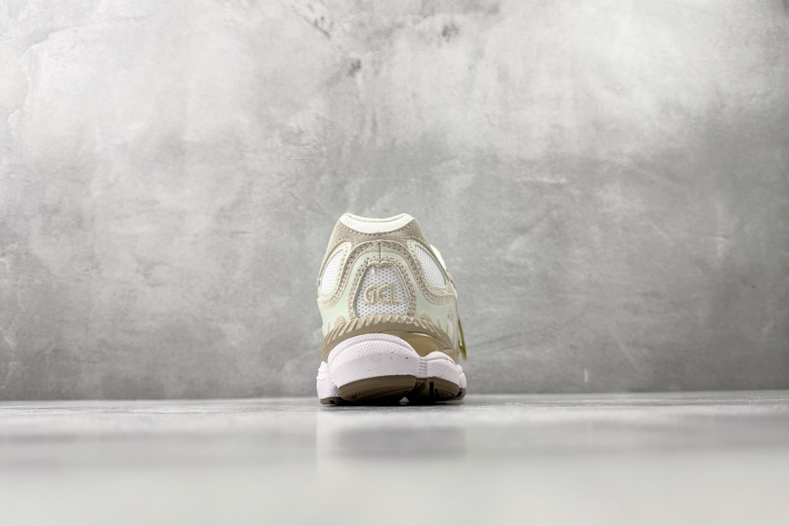 Asics GEL-NYC系列 “White/Feather Grey”米棕色 1203A663-102-Top High Quatity Cheap Sneakers Fashion Clothing Clothes Bags handbags Shoes of all Brand wholesale With The best Quality And Beautiful Price from China Factory Chinese suppliers wholesaler seller Asics GEL-NYC系列 “White/Feather Grey”米棕色 1203A663-102