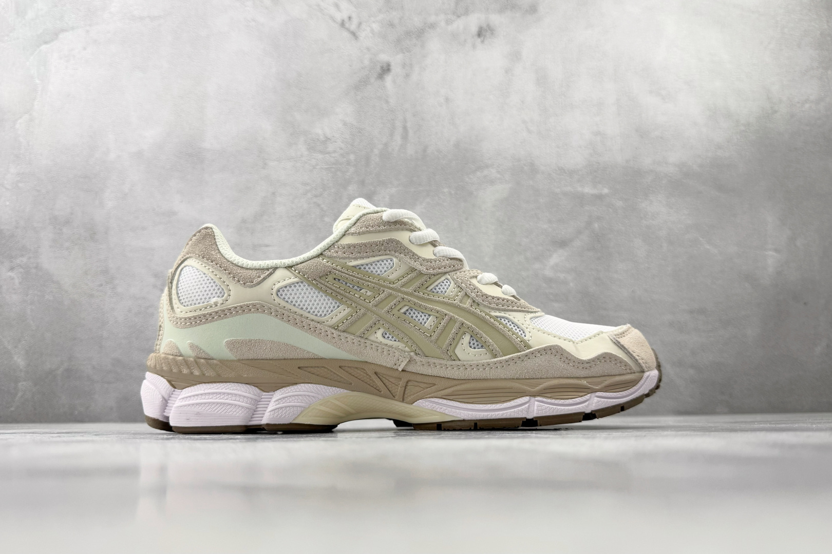 Asics GEL-NYC系列 “White/Feather Grey”米棕色 1203A663-102-Top High Quatity Cheap Sneakers Fashion Clothing Clothes Bags handbags Shoes of all Brand wholesale With The best Quality And Beautiful Price from China Factory Chinese suppliers wholesaler seller Asics GEL-NYC系列 “White/Feather Grey”米棕色 1203A663-102