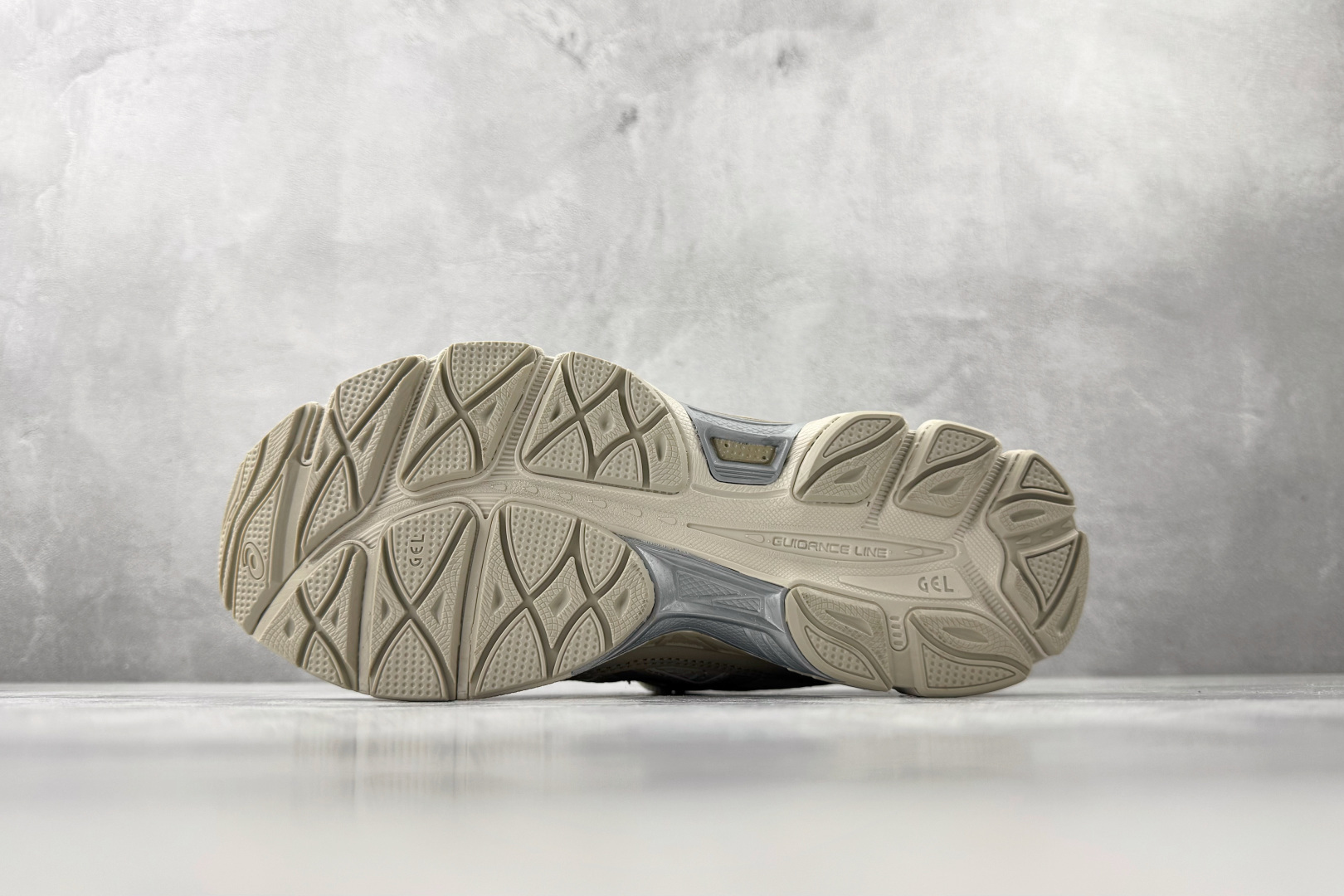 Asics Gel NRGD 棕绿 1203A735-022-Top High Quatity Cheap Sneakers Fashion Clothing Clothes Bags handbags Shoes of all Brand wholesale With The best Quality And Beautiful Price from China Factory Chinese suppliers wholesaler seller Asics Gel NRGD 棕绿 1203A735-022