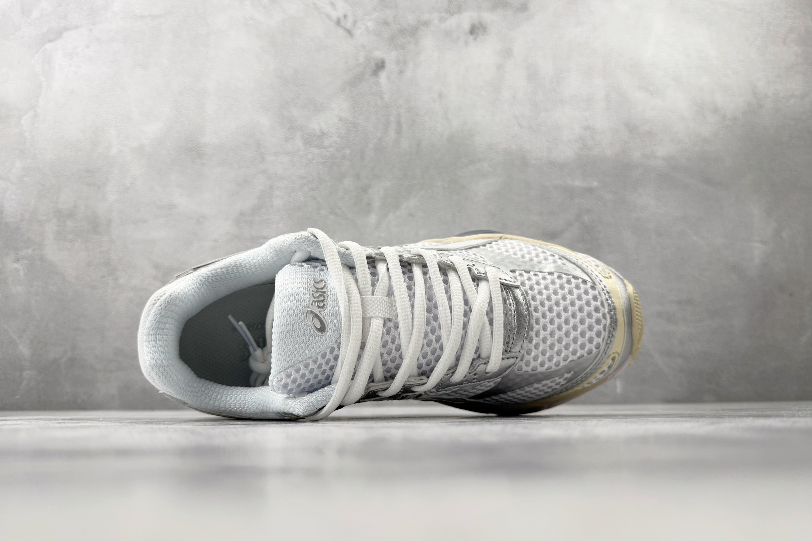 ASICS Gel-Cumulus 16 灰绿 1203A733-Top High Quatity Cheap Sneakers Fashion Clothing Clothes Bags handbags Shoes of all Brand wholesale With The best Quality And Beautiful Price from China Factory Chinese suppliers wholesaler seller ASICS Gel-Cumulus 16 灰绿 1203A733