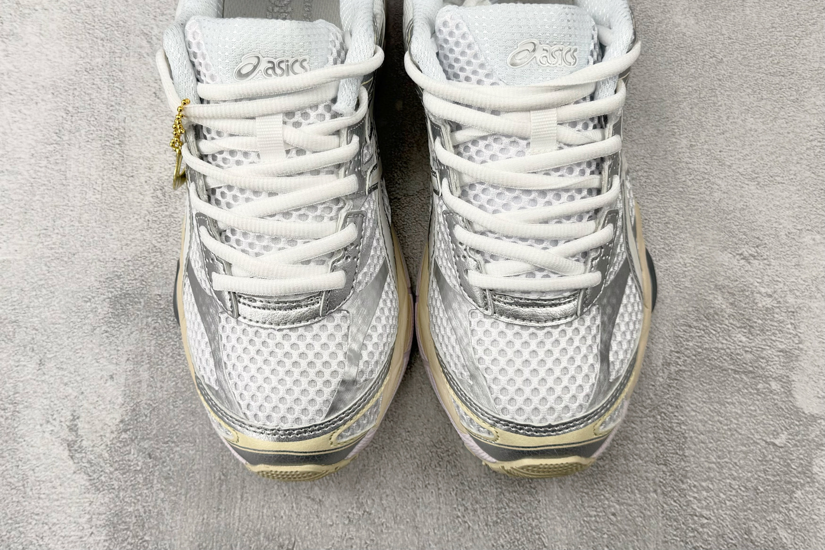 ASICS Gel-Cumulus 16 灰绿 1203A733-Top High Quatity Cheap Sneakers Fashion Clothing Clothes Bags handbags Shoes of all Brand wholesale With The best Quality And Beautiful Price from China Factory Chinese suppliers wholesaler seller ASICS Gel-Cumulus 16 灰绿 1203A733