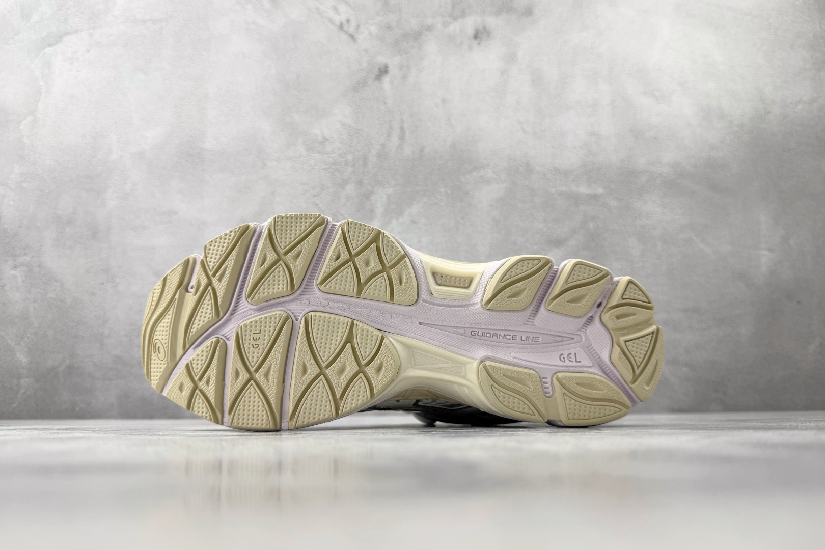 ASICS Gel-Cumulus 16 灰绿 1203A733-Top High Quatity Cheap Sneakers Fashion Clothing Clothes Bags handbags Shoes of all Brand wholesale With The best Quality And Beautiful Price from China Factory Chinese suppliers wholesaler seller ASICS Gel-Cumulus 16 灰绿 1203A733