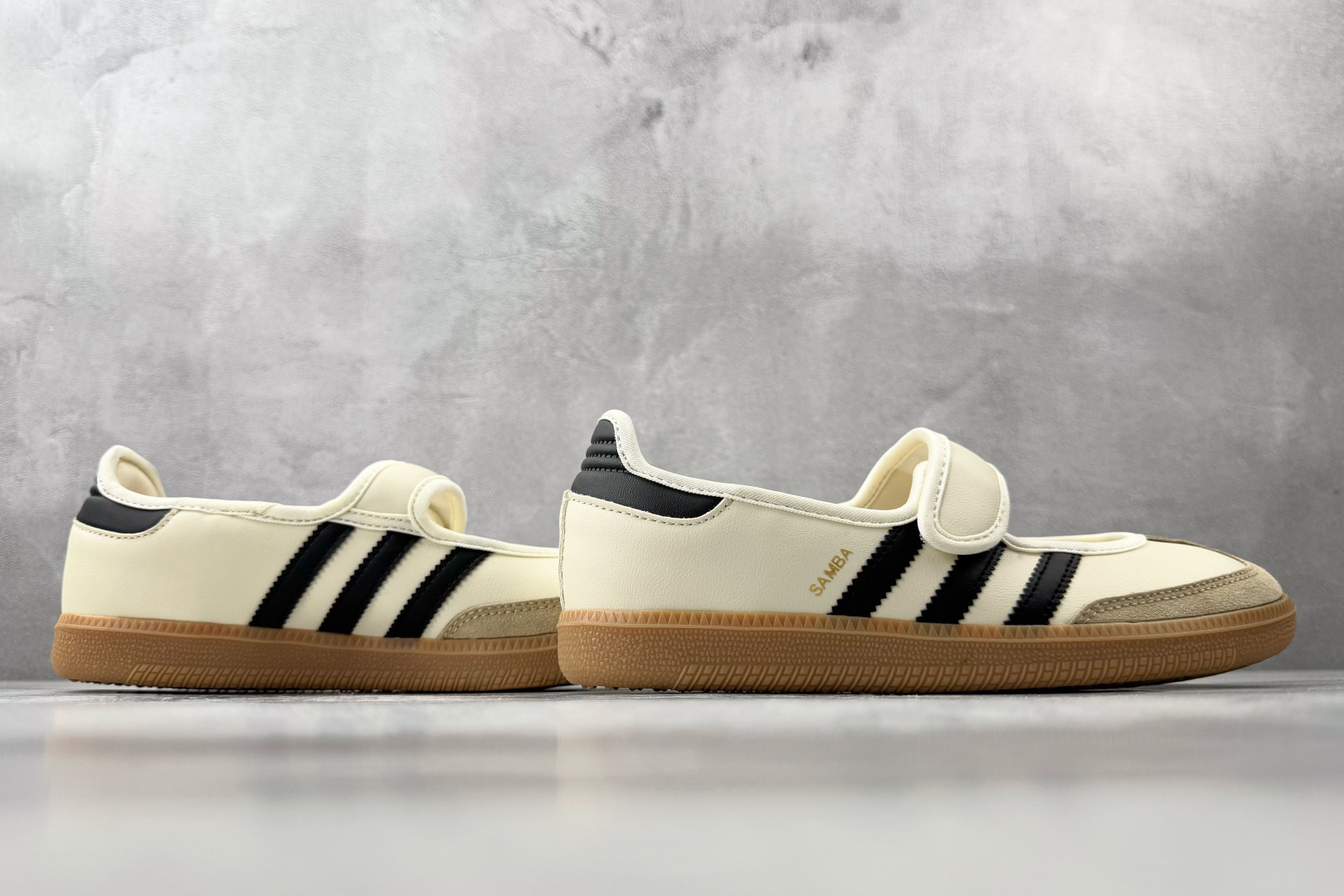 adidas originals Samba Jane 米白 JR7338