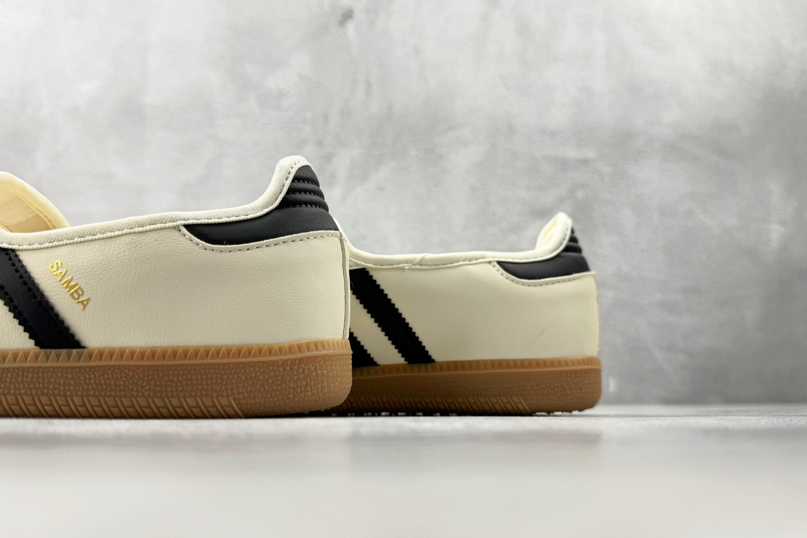 adidas originals Samba Jane 米白 JR7338