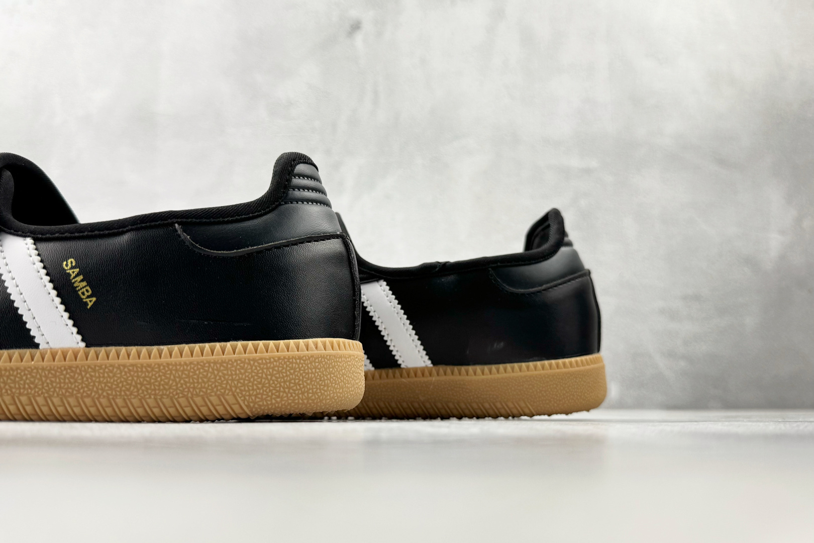 adidas originals Samba Jane 珍黑 JQ6445-Top High Quatity Cheap Sneakers Fashion Clothing Clothes Bags handbags Shoes of all Brand wholesale With The best Quality And Beautiful Price from China Factory Chinese suppliers wholesaler seller adidas originals Samba Jane 珍黑 JQ6445