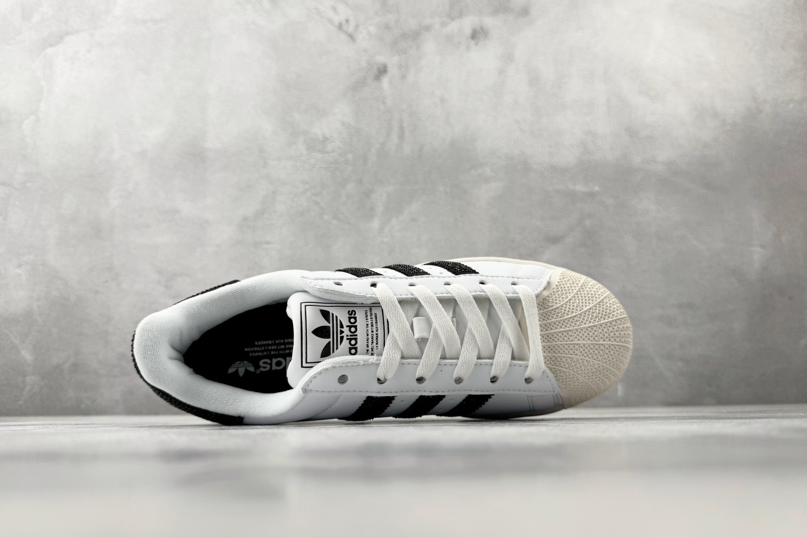 adidas originals Superstar 2 白色 HQ2285-Top High Quatity Cheap Sneakers Fashion Clothing Clothes Bags handbags Shoes of all Brand wholesale With The best Quality And Beautiful Price from China Factory Chinese suppliers wholesaler seller adidas originals Superstar 2 白色 HQ2285