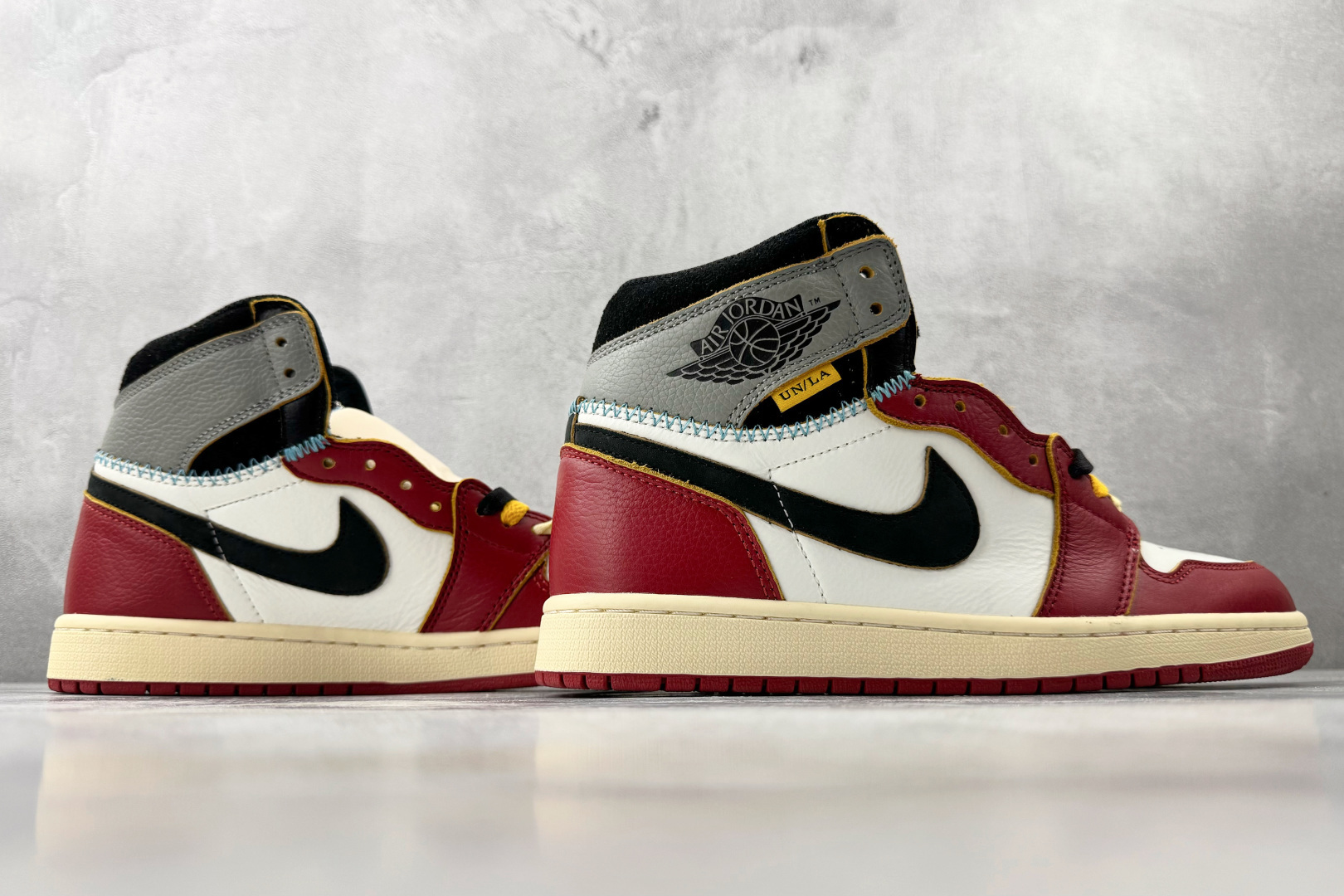 平台爆款 Union x Jordan Air Jordan 1 白红灰 HV8563-600 尺码 35.5 36 36.5 37.5 38 38.5 39 40 40.5 41 42 42.5 43 44 44.5 45 46 46.5 47.5 48 48.5 编码 47-Top High Quatity Cheap Sneakers Fashion Clothing Clothes Bags handbags Shoes of all Brand wholesale With The best Quality And Beautiful Price from China Factory Chinese suppliers wholesaler seller 平台爆款 Union x Jordan Air Jordan 1 白红灰 HV8563-600 尺码 35.5 36 36.5 37.5 38 38.5 39 40 40.5 41 42 42.5 43 44 44.5 45 46 46.5 47.5 48 48.5 编码 47