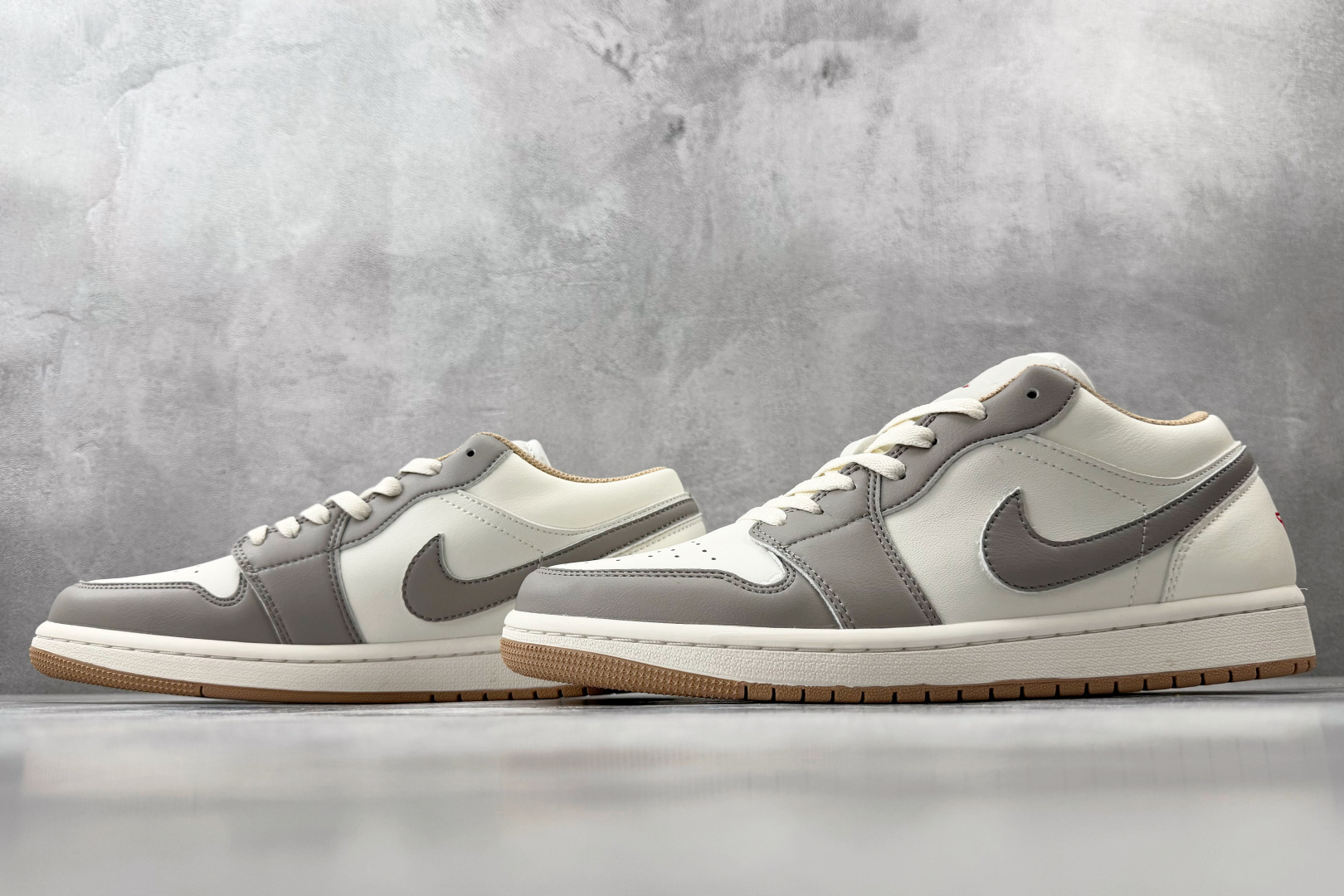 平台爆款 Jordan Air Jordan 1 Low 米灰 553558-169-Top High Quatity Cheap Sneakers Fashion Clothing Clothes Bags handbags Shoes of all Brand wholesale With The best Quality And Beautiful Price from China Factory Chinese suppliers wholesaler seller 平台爆款 Jordan Air Jordan 1 Low 米灰 553558-169