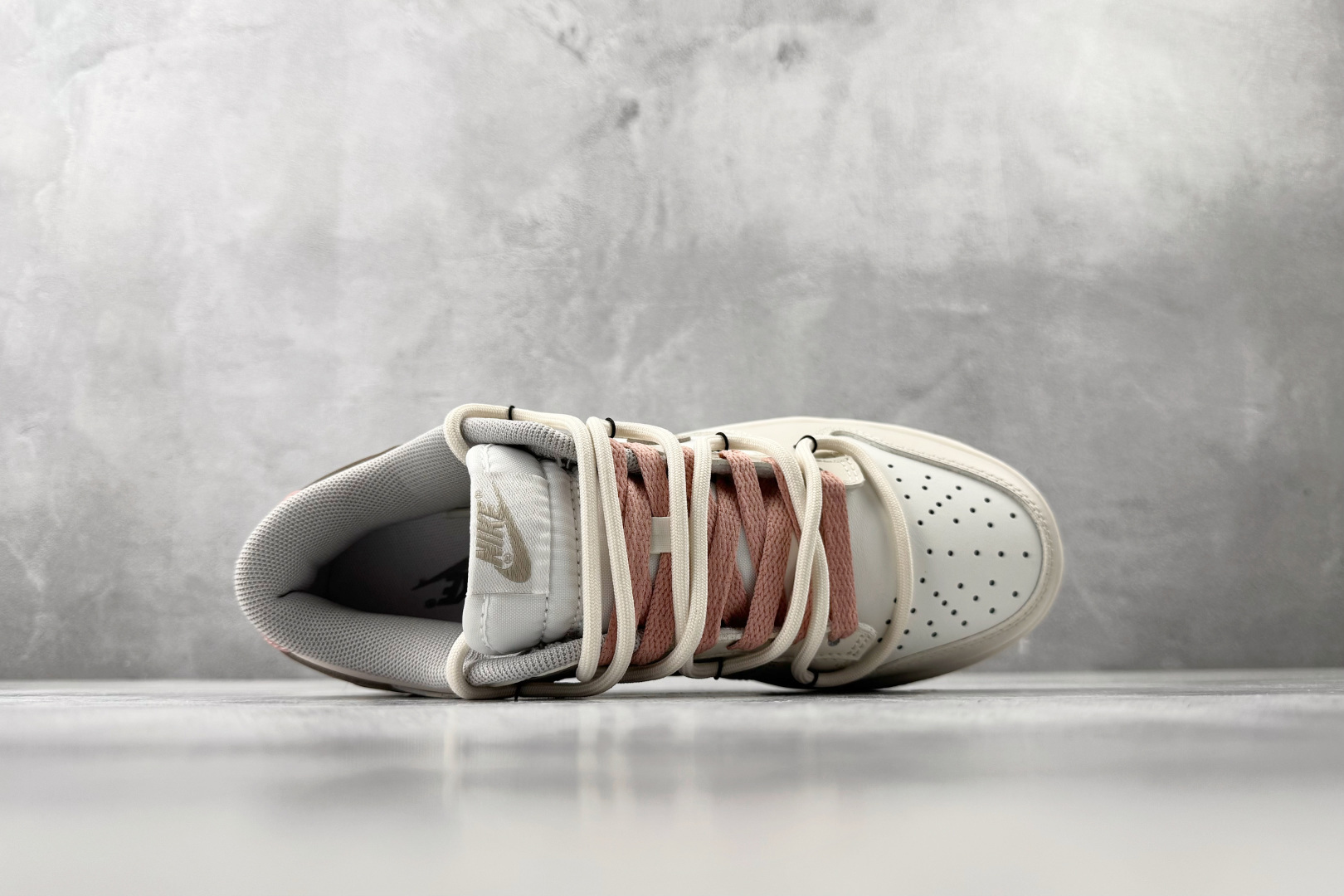 定制球鞋 Nike Dunk Low Retro 花屿玫瑰 米白粉 PG0510-057-Top High Quatity Cheap Sneakers Fashion Clothing Clothes Bags handbags Shoes of all Brand wholesale With The best Quality And Beautiful Price from China Factory Chinese suppliers wholesaler seller 定制球鞋 Nike Dunk Low Retro 花屿玫瑰 米白粉 PG0510-057