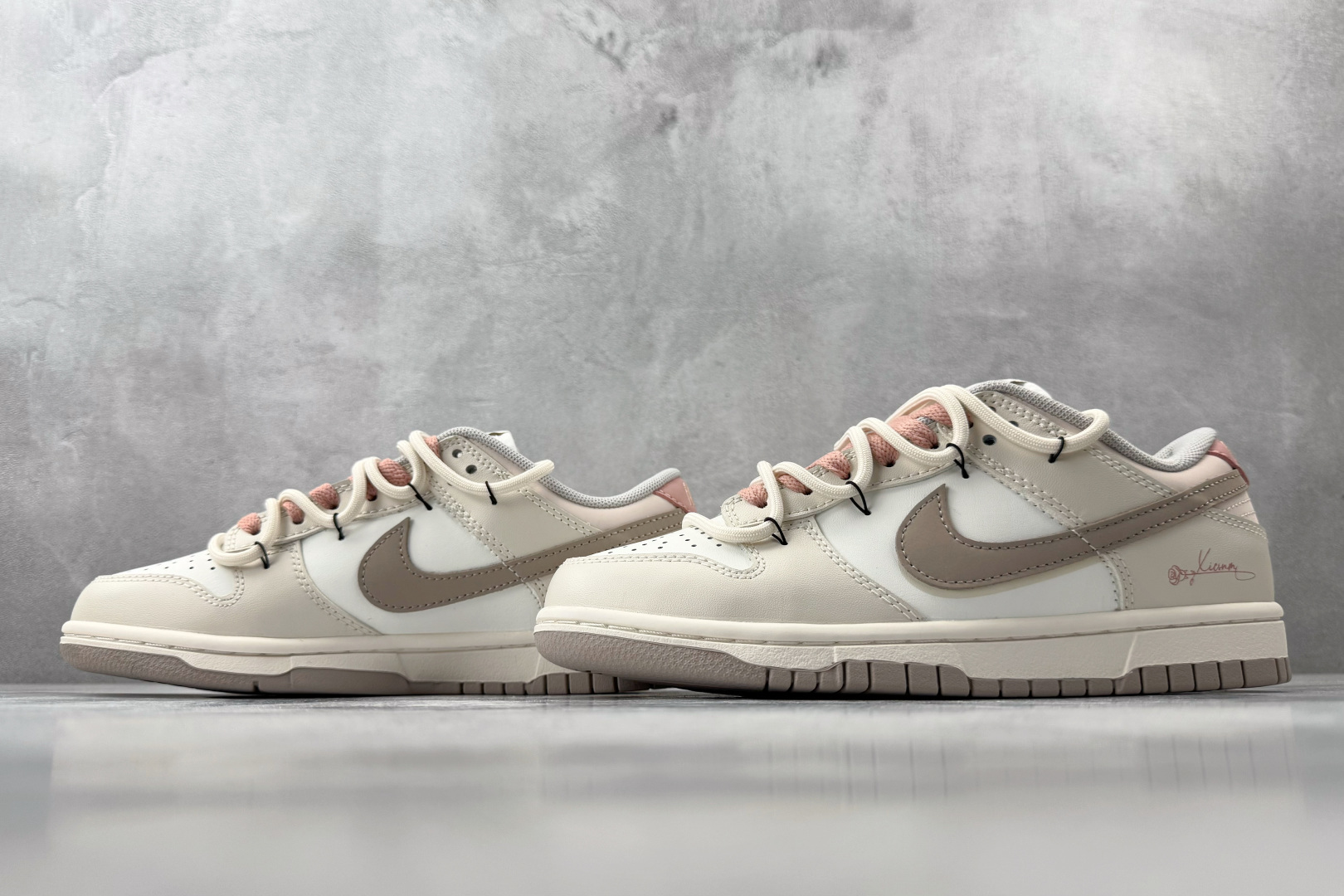 定制球鞋 Nike Dunk Low Retro 花屿玫瑰 米白粉 PG0510-057-Top High Quatity Cheap Sneakers Fashion Clothing Clothes Bags handbags Shoes of all Brand wholesale With The best Quality And Beautiful Price from China Factory Chinese suppliers wholesaler seller 定制球鞋 Nike Dunk Low Retro 花屿玫瑰 米白粉 PG0510-057