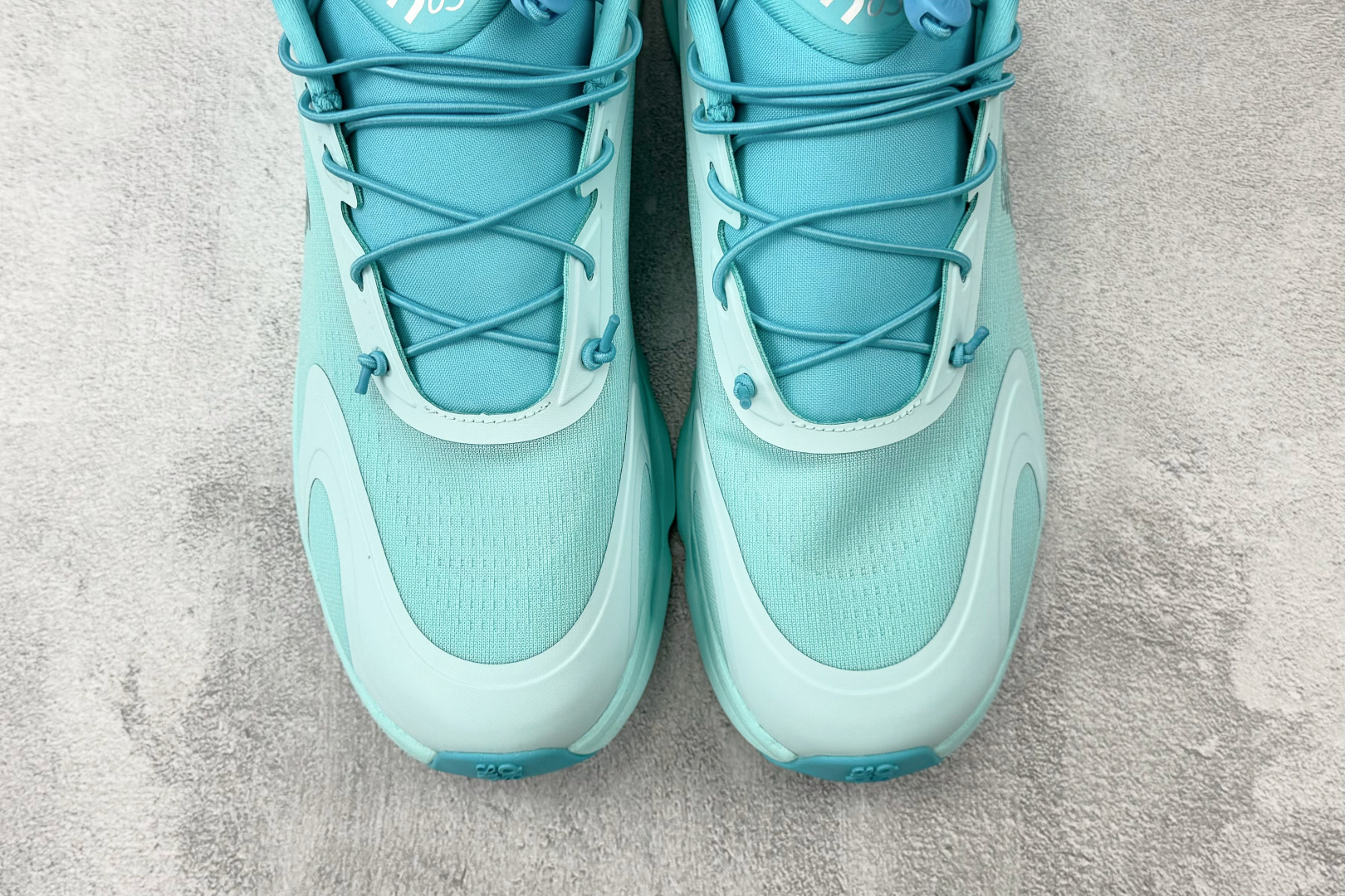 大厂出品 LOEWE罗意威 x On昂跑 联名款 Cloudsolo 淡蓝 3MF3066-Top High Quatity Cheap Sneakers Fashion Clothing Clothes Bags handbags Shoes of all Brand wholesale With The best Quality And Beautiful Price from China Factory Chinese suppliers wholesaler seller 大厂出品 LOEWE罗意威 x On昂跑 联名款 Cloudsolo 淡蓝 3MF3066