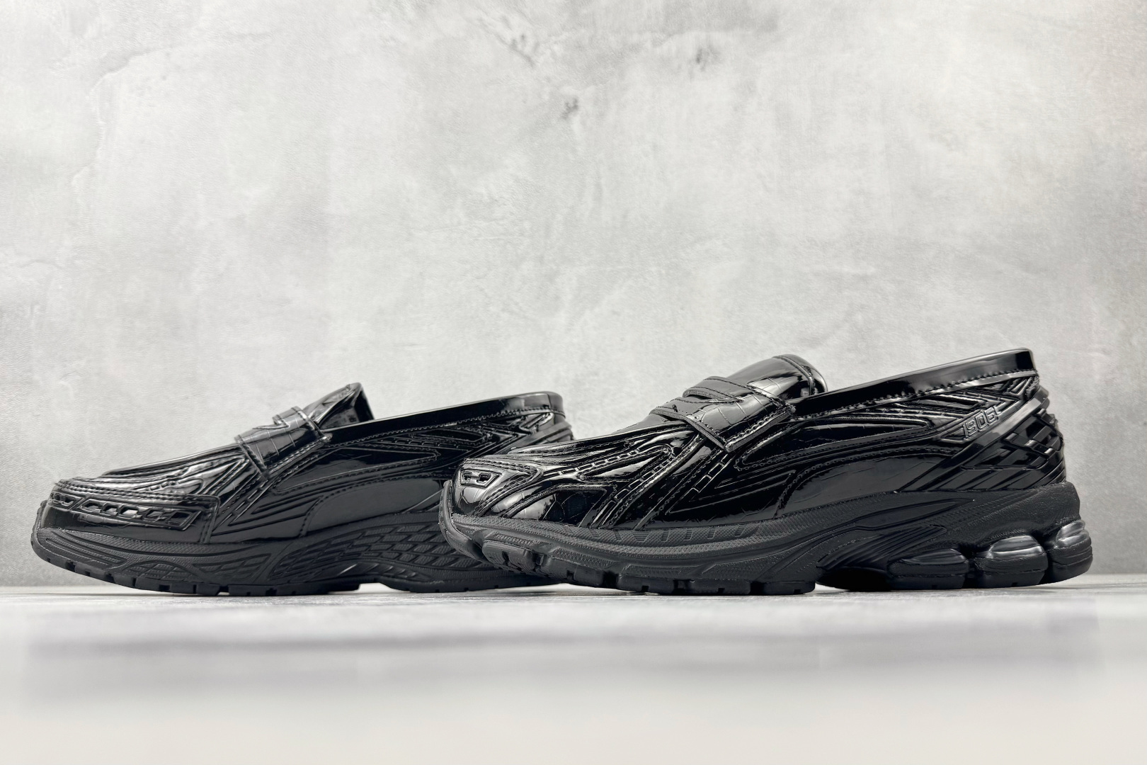 纯原出品 New Balance 1906L 黑色 U1906LCR-Top High Quatity Cheap Sneakers Fashion Clothing Clothes Bags handbags Shoes of all Brand wholesale With The best Quality And Beautiful Price from China Factory Chinese suppliers wholesaler seller 纯原出品 New Balance 1906L 黑色 U1906LCR