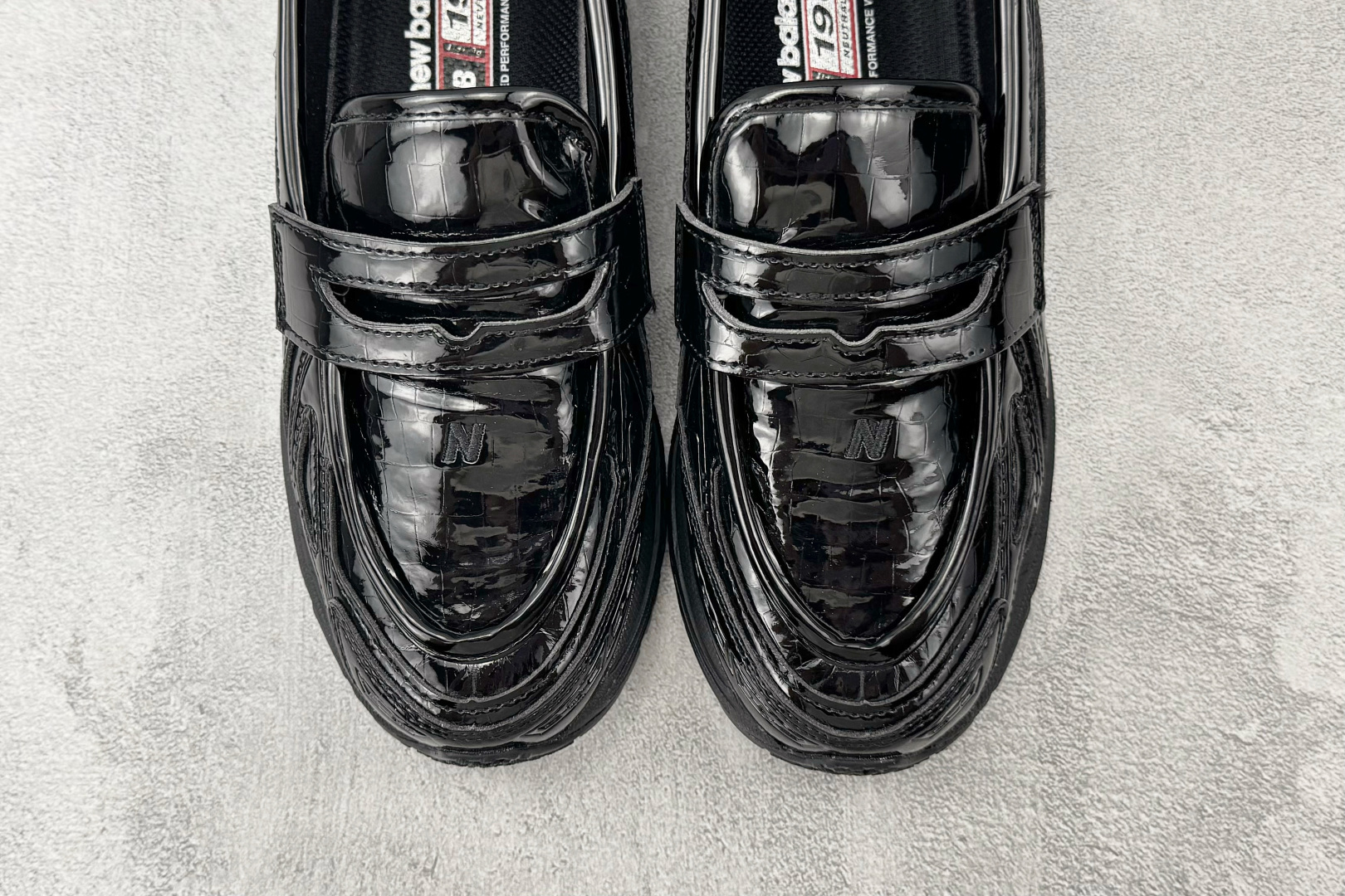 纯原出品 New Balance 1906L 黑色 U1906LCR-Top High Quatity Cheap Sneakers Fashion Clothing Clothes Bags handbags Shoes of all Brand wholesale With The best Quality And Beautiful Price from China Factory Chinese suppliers wholesaler seller 纯原出品 New Balance 1906L 黑色 U1906LCR