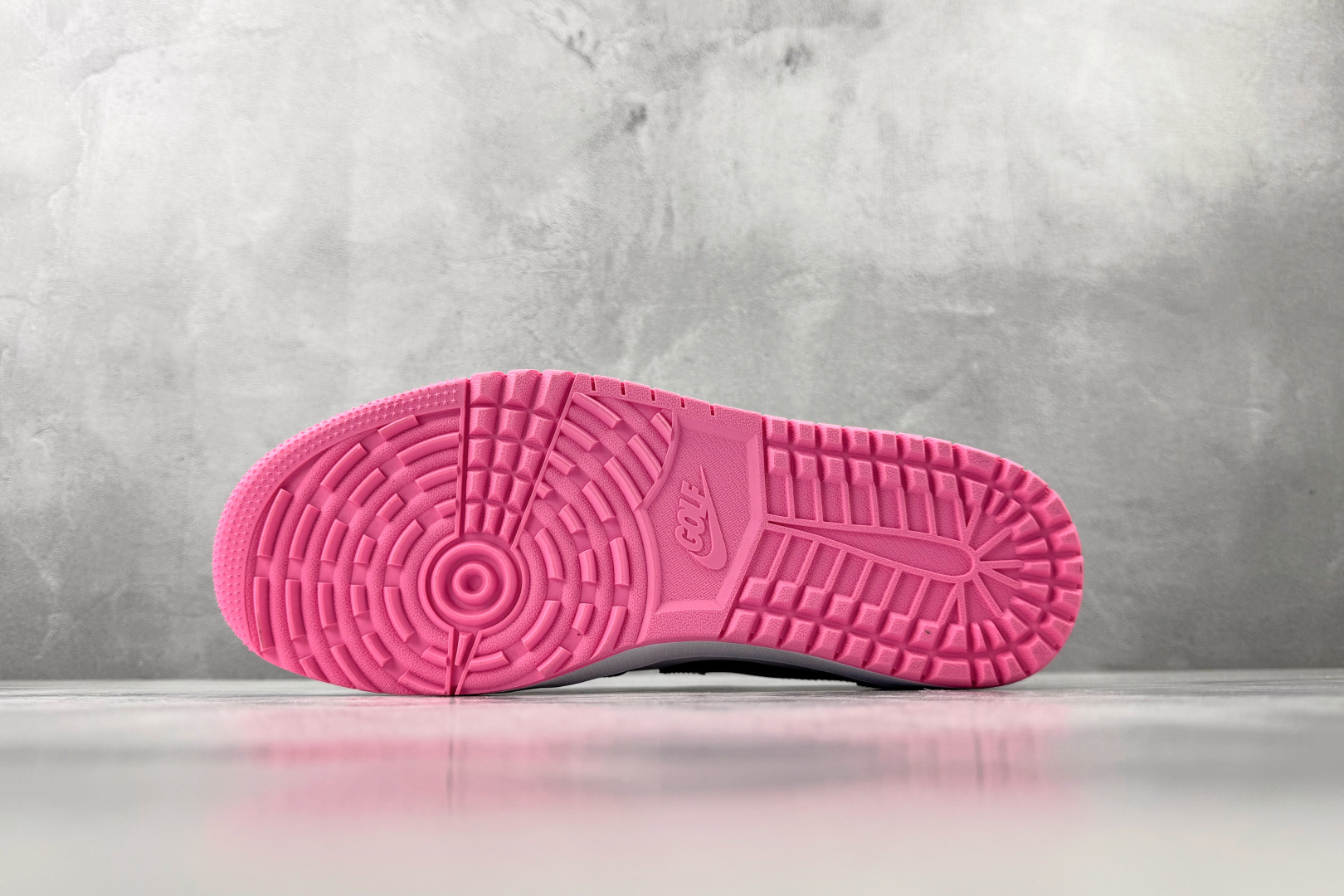 Jordan Air Jordan 1 白黑灰 DD9315-119-Top High Quatity Cheap Sneakers Fashion Clothing Clothes Bags handbags Shoes of all Brand wholesale With The best Quality And Beautiful Price from China Factory Chinese suppliers wholesaler seller Jordan Air Jordan 1 白黑灰 DD9315-119