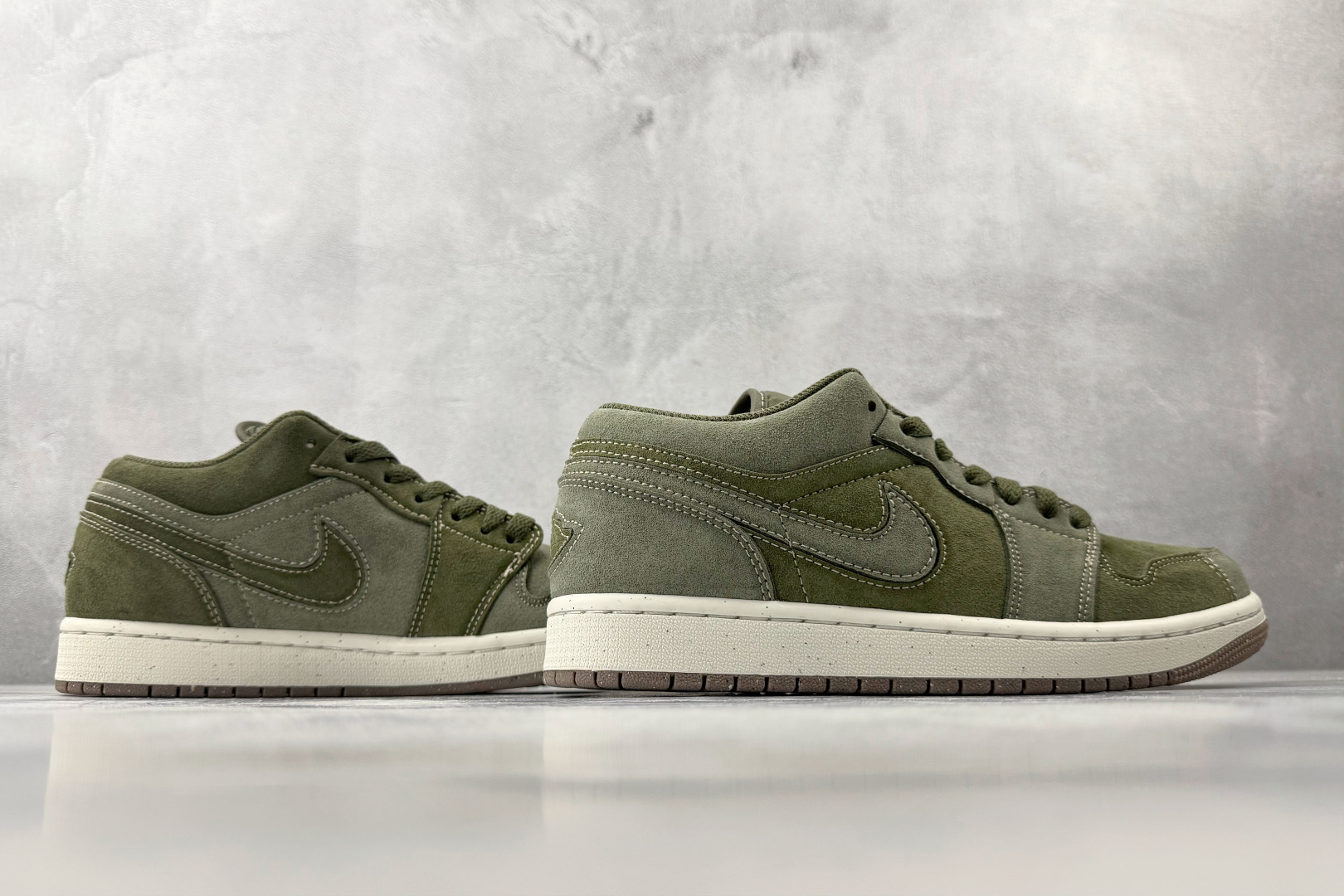 综合版 Jordan Air Jordan 1 绿色 FQ3055-300-Top High Quatity Cheap Sneakers Fashion Clothing Clothes Bags handbags Shoes of all Brand wholesale With The best Quality And Beautiful Price from China Factory Chinese suppliers wholesaler seller 综合版 Jordan Air Jordan 1 绿色 FQ3055-300